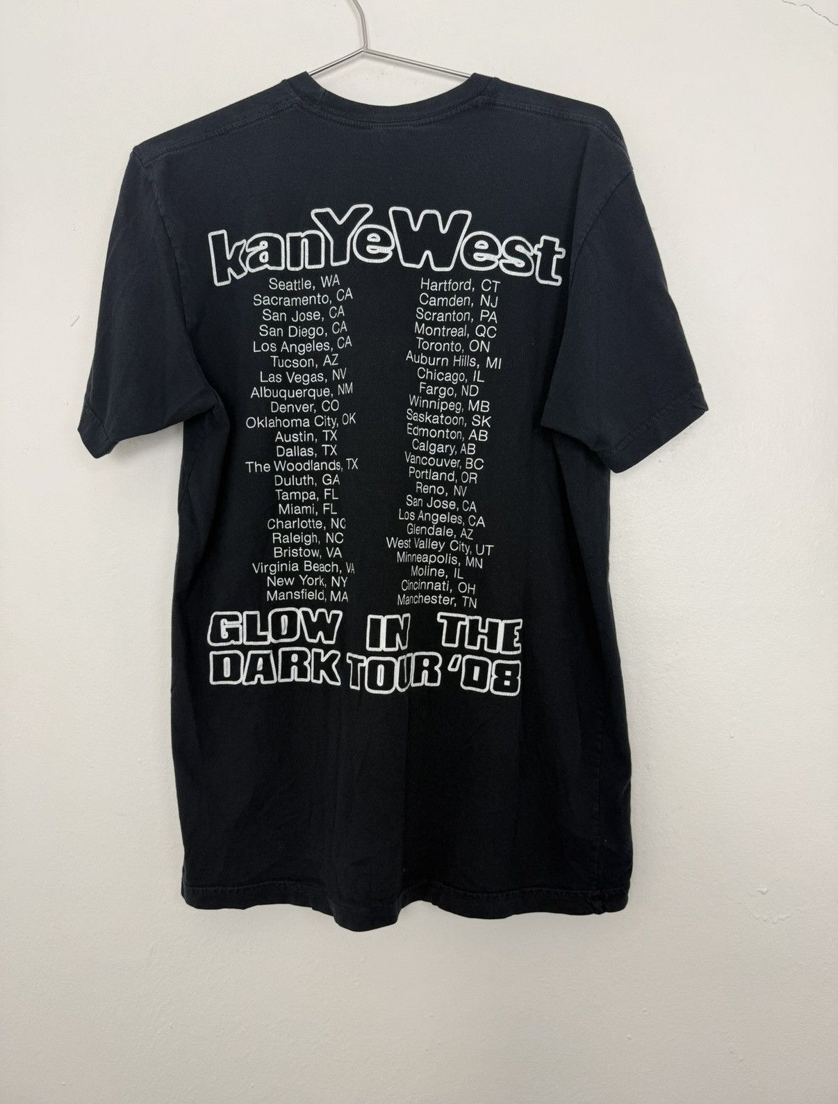 Rap Tees Kanye West Glow In The Dark Tour Shirt Size US L / EU 52-54 / 3 - 2 Thumbnail