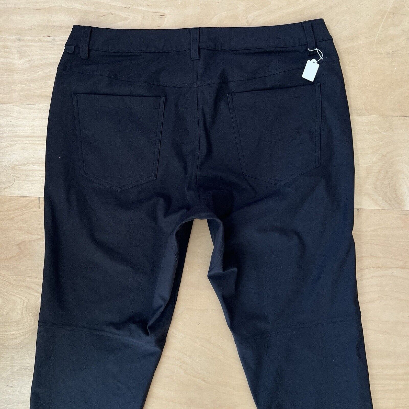 Lululemon Lululemon ABC Pants 34 Black Athleisure Casual Workwear Size US 34 / EU 50 - 7 Thumbnail
