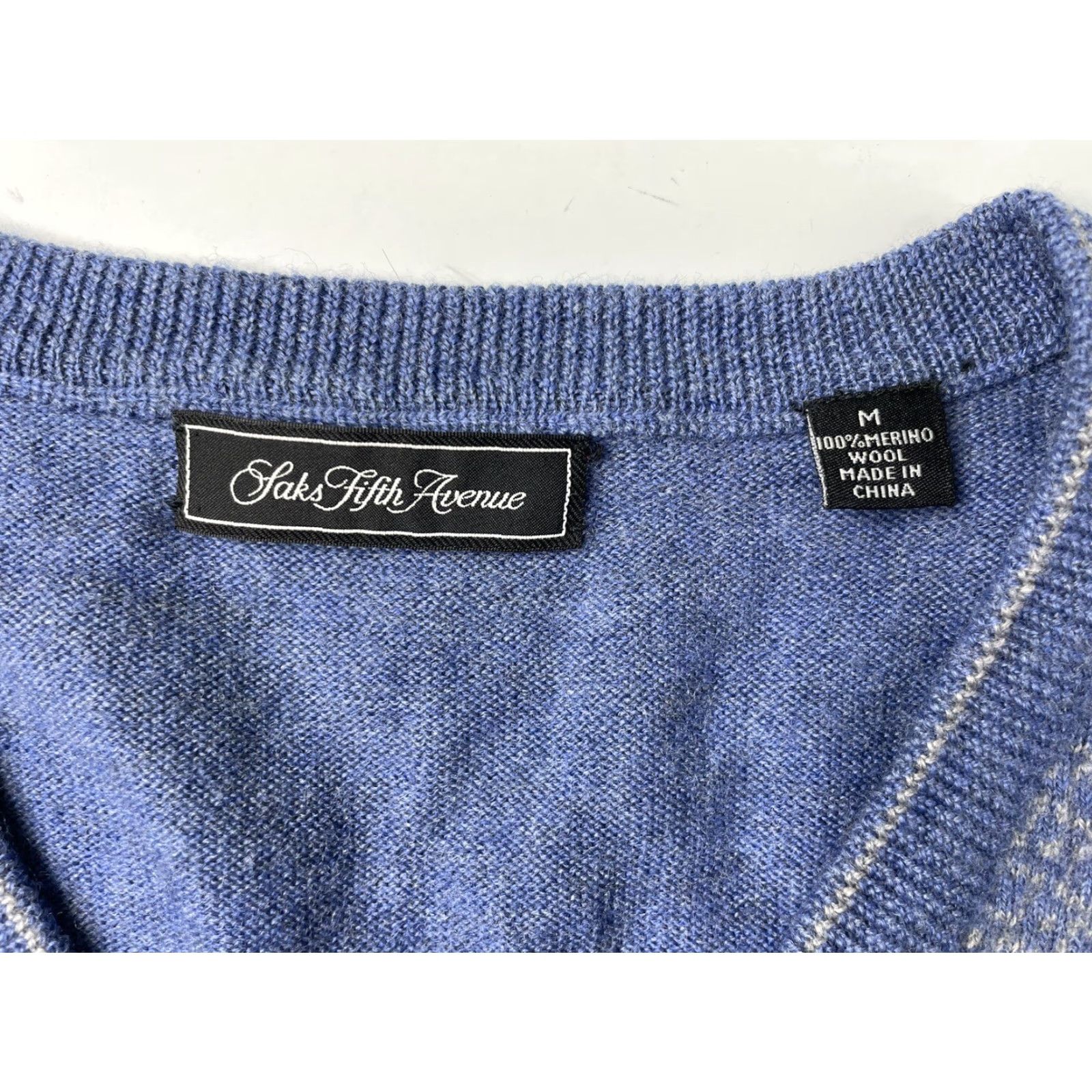 Saks Fifth Avenue Saks Fifth Avenue Sweater Mens V-Neck Wool Knit Pullover Blue M Size US M / EU 48-50 / 2 - 2 Thumbnail
