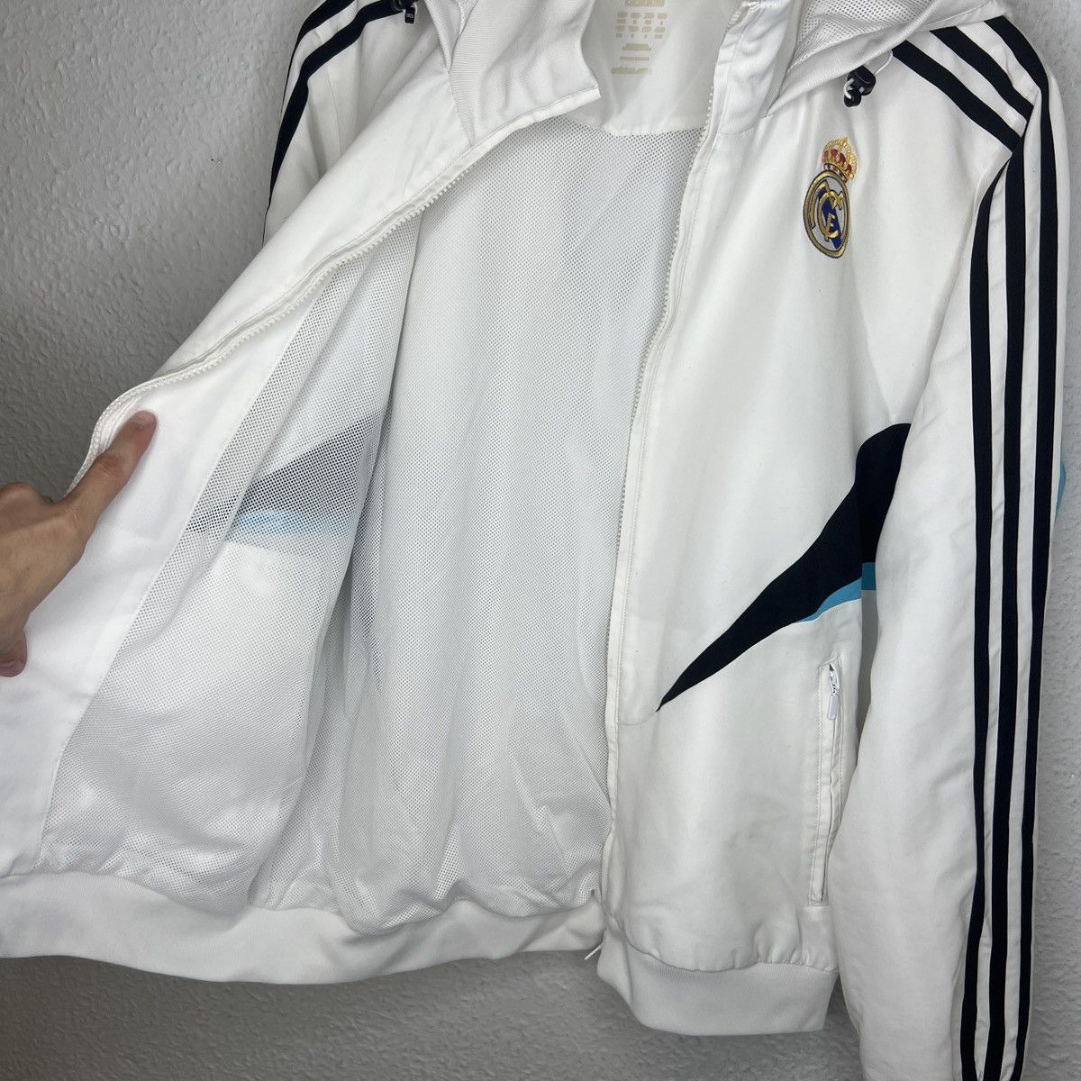 Adidas Adidas Real Madrid Vintage 2008 Jacket White Home Zip Size US M / EU 48-50 / 2 - 8 Thumbnail