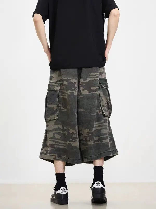 Japanese Brand VIBE Casual cargo shorts with camouflage wide-leg pockets Size US 34 / EU 50 - 5 Thumbnail