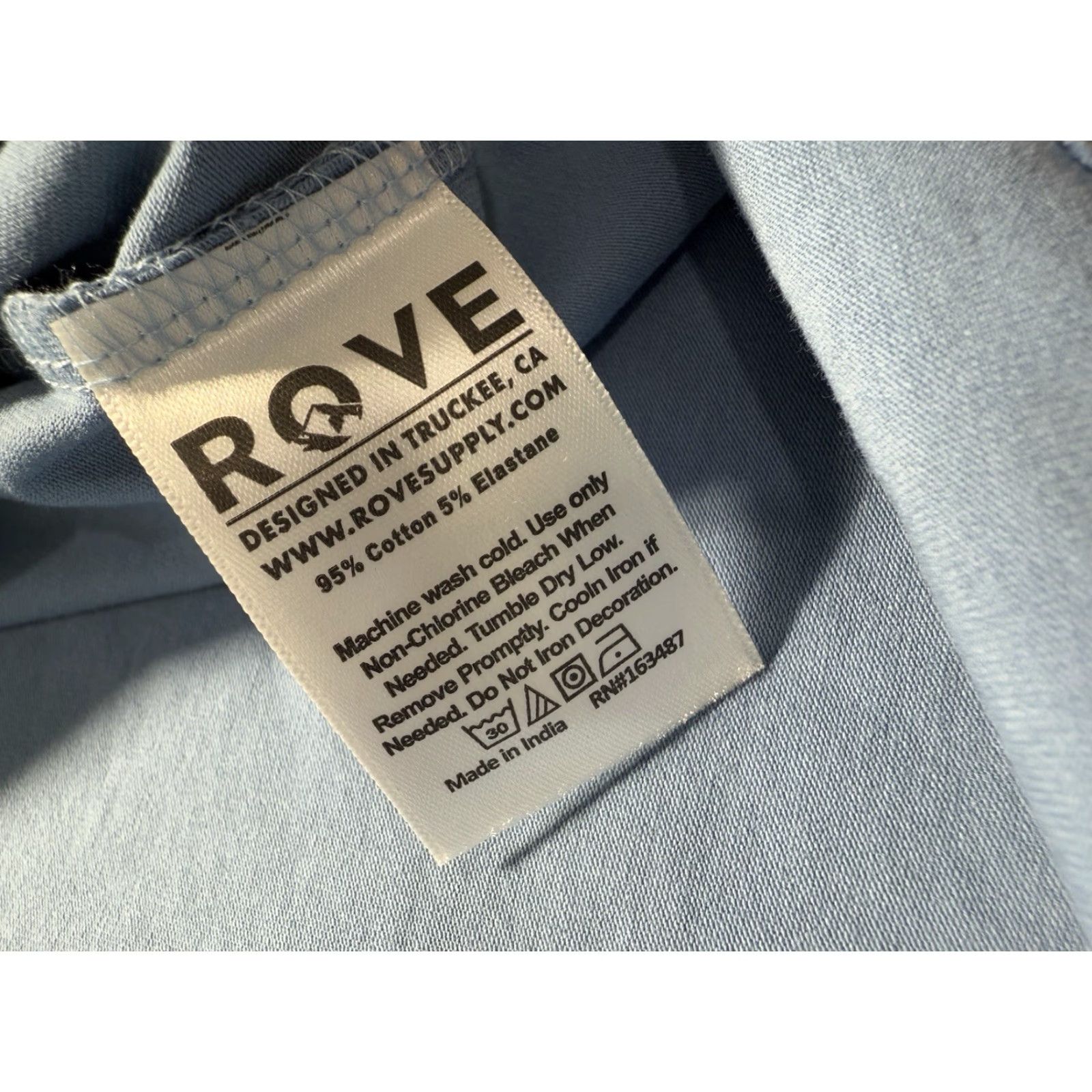 Vintage Rabbit Hole Distillery T-Shirt Blue Womens XL Scoop Neck Short Sleeve NWT Mod Rabbit Scoop Neck T-Shirt Blue Womens XL NWT Size XL / US 12-14 / IT 48-50 - 6 Thumbnail