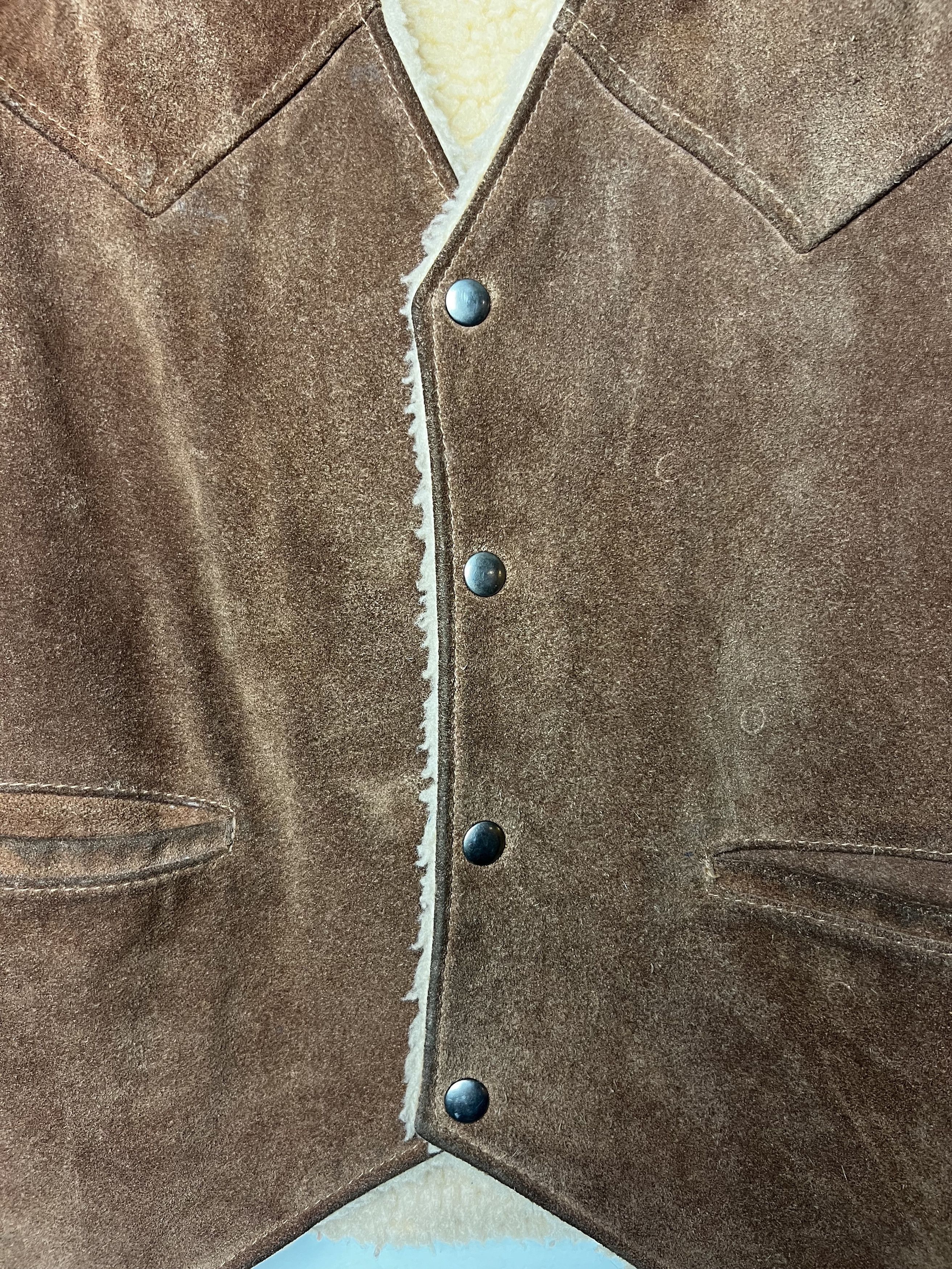 Vintage Vintage 1970's Berman's Brown Suede Leather Sherpa Vest Size US L / EU 52-54 / 3 - 3 Thumbnail