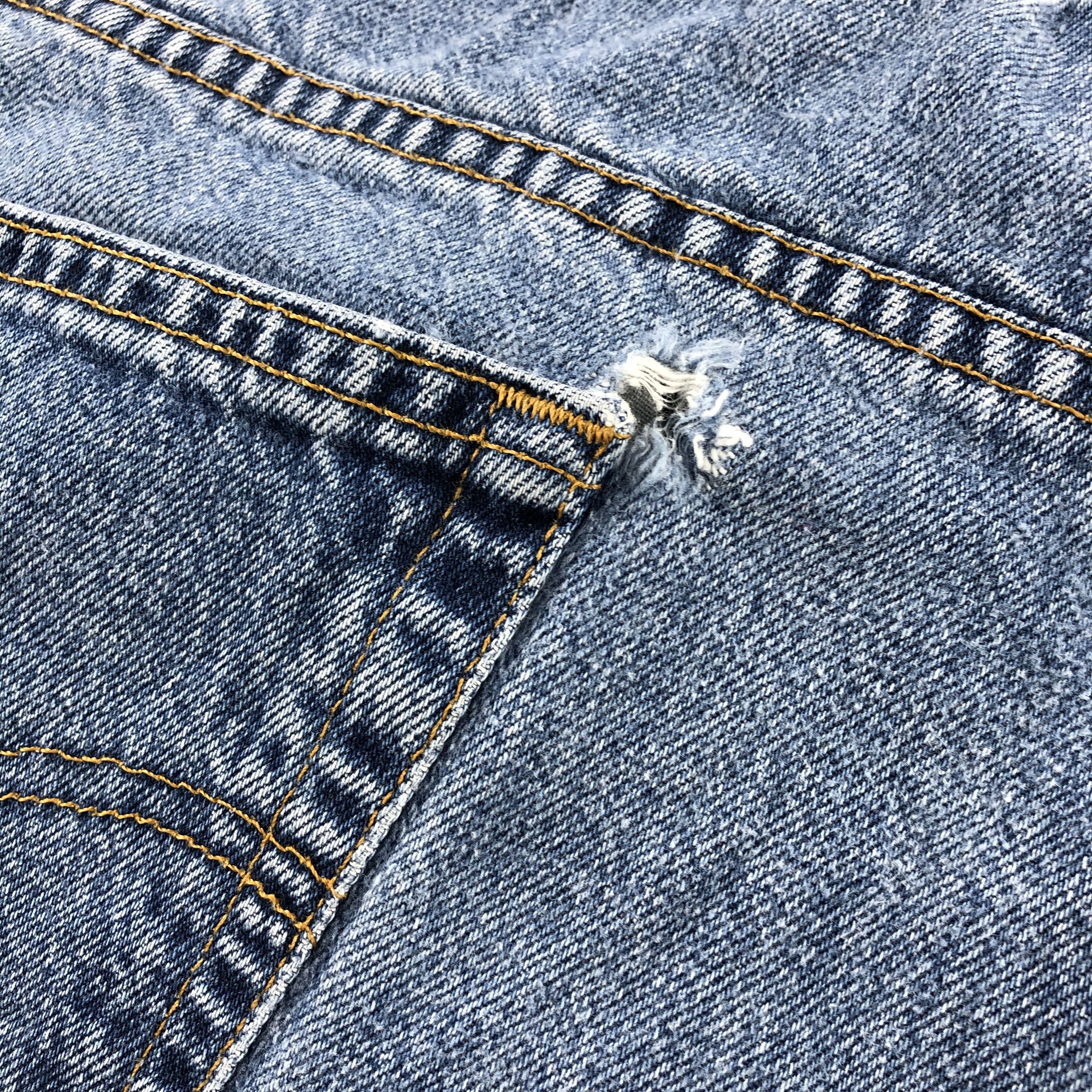 Levi's × Vintage Vintage 90s Blue Wash Levis 550 Jeans-JM1684 Size US 35 - 7 Thumbnail