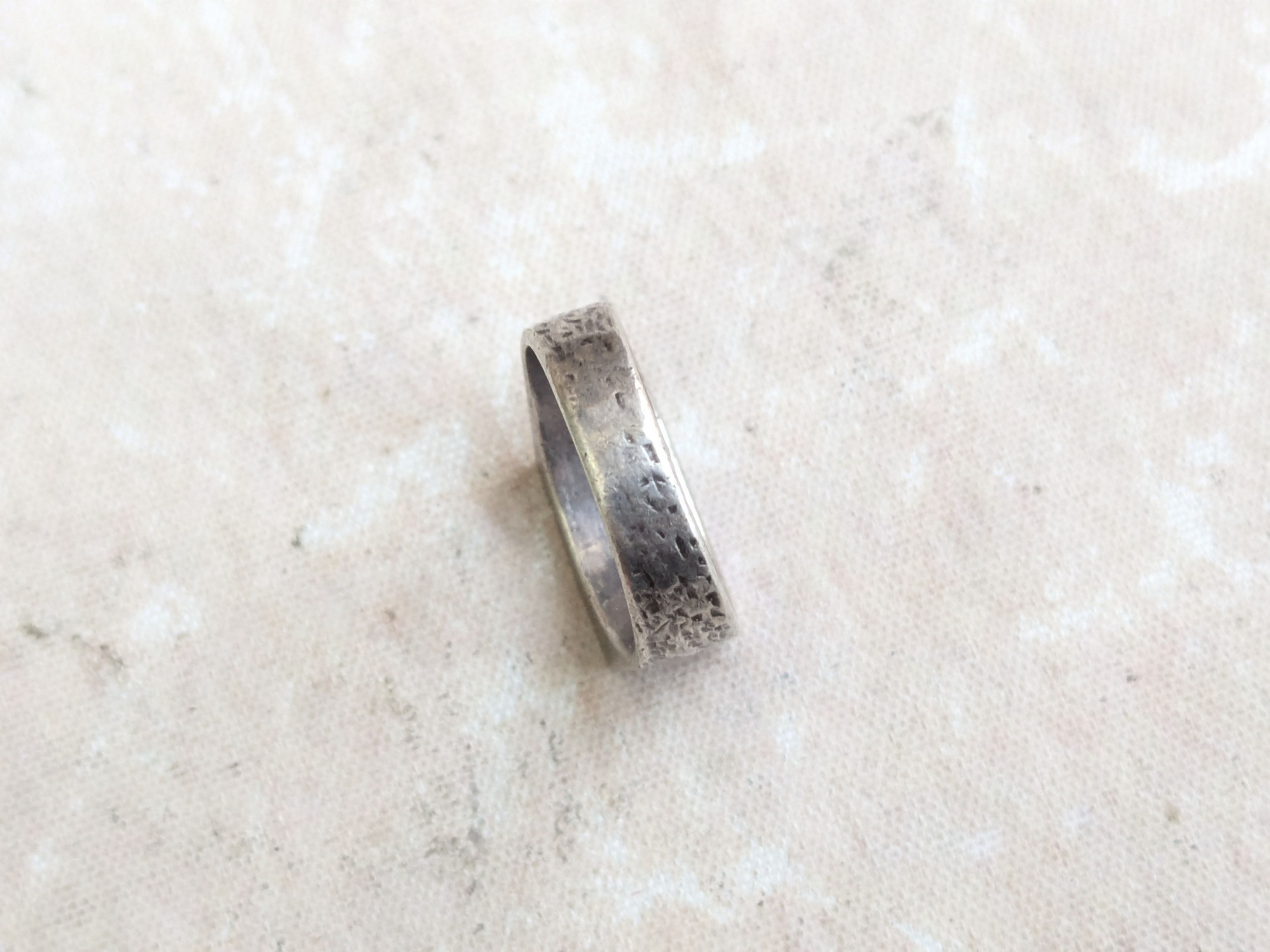 Sterling Silver Vintage Sterling Silver Signet Ring Rectangle 9 Hammered Size ONE SIZE - 9 Thumbnail