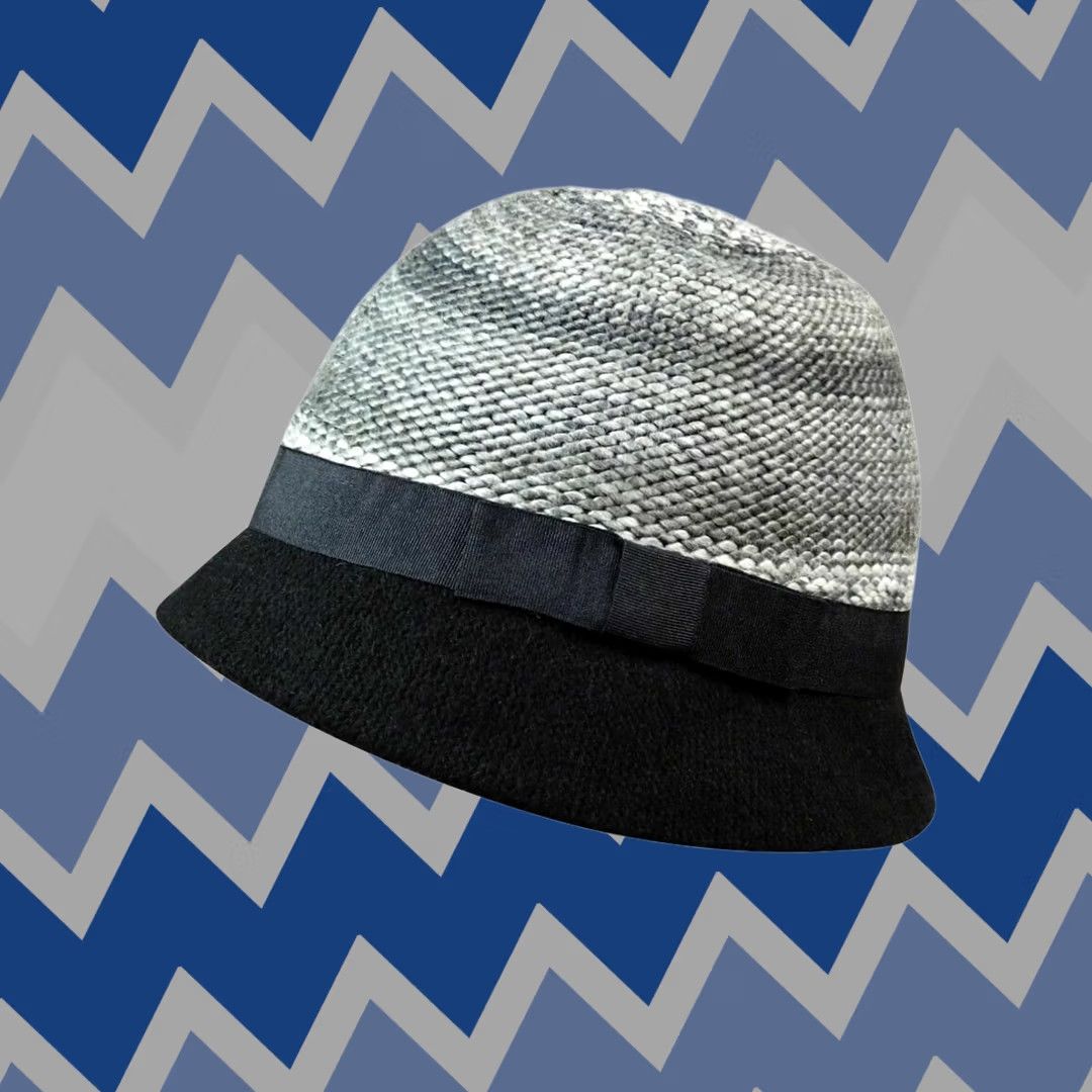 Vintage August Accessories Cloche Hat Knit One Size Gray Asymmetrical Womens Size ONE SIZE - 1 Thumbnail