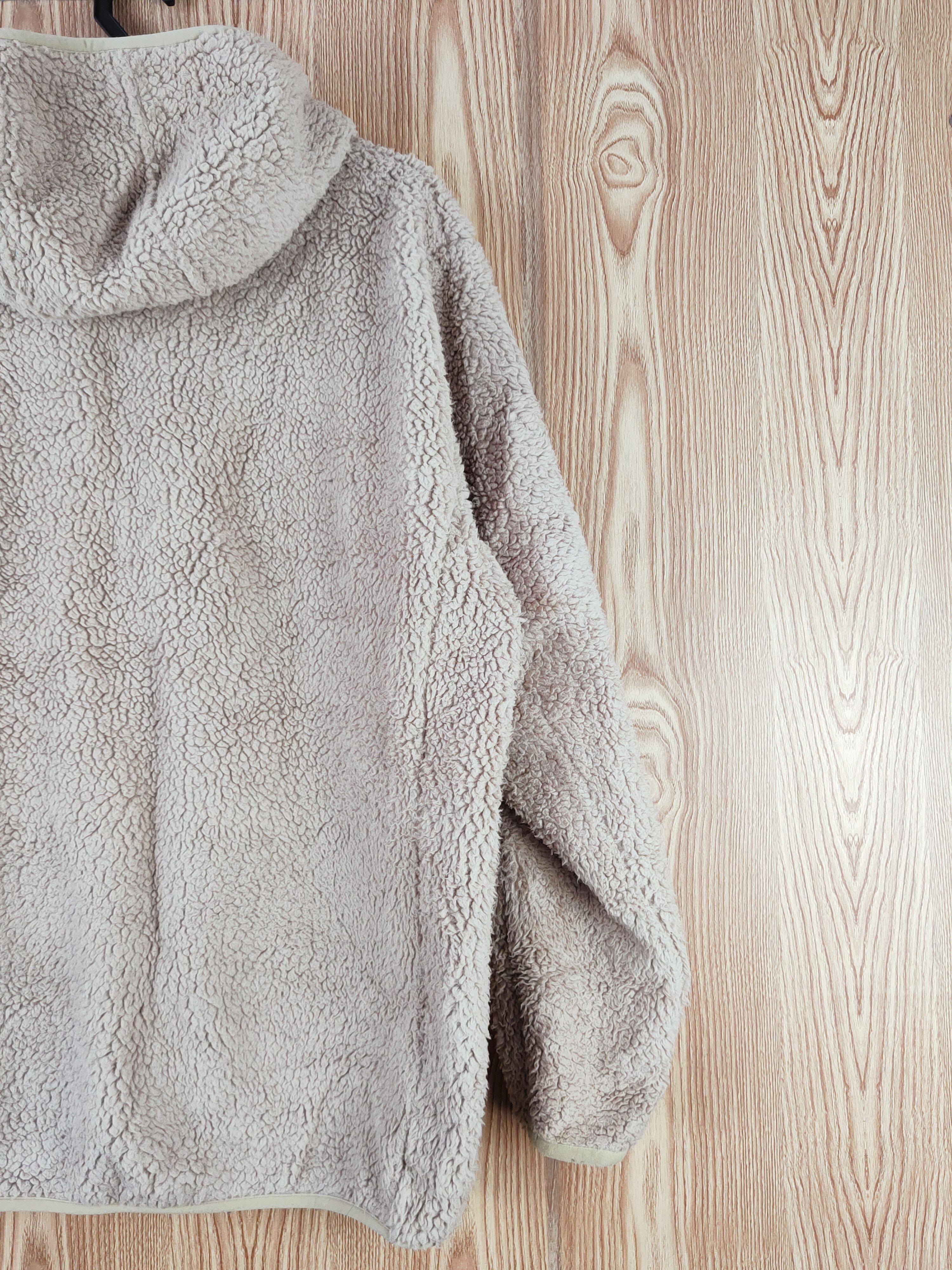 Japanese Brand Uniqlo Beige fleece Fur Knitwear Hoodie Sweaters #W725 Size US XL / EU 56 / 4 - 9 Thumbnail