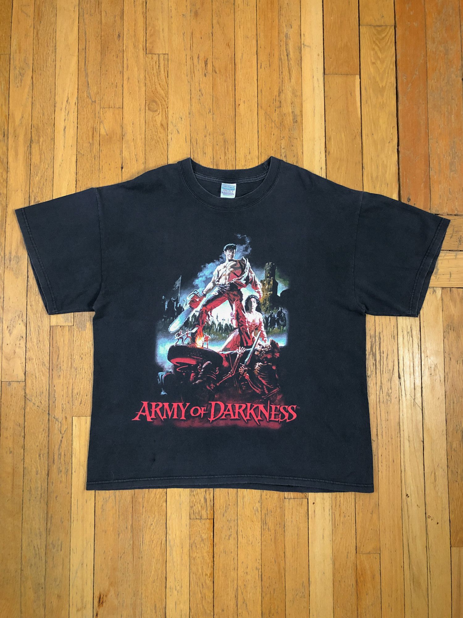 Vintage 1993 Faded 'Army of Darkness' Horror T-Shirt Size US XL / EU 56 / 4 - 2 Thumbnail