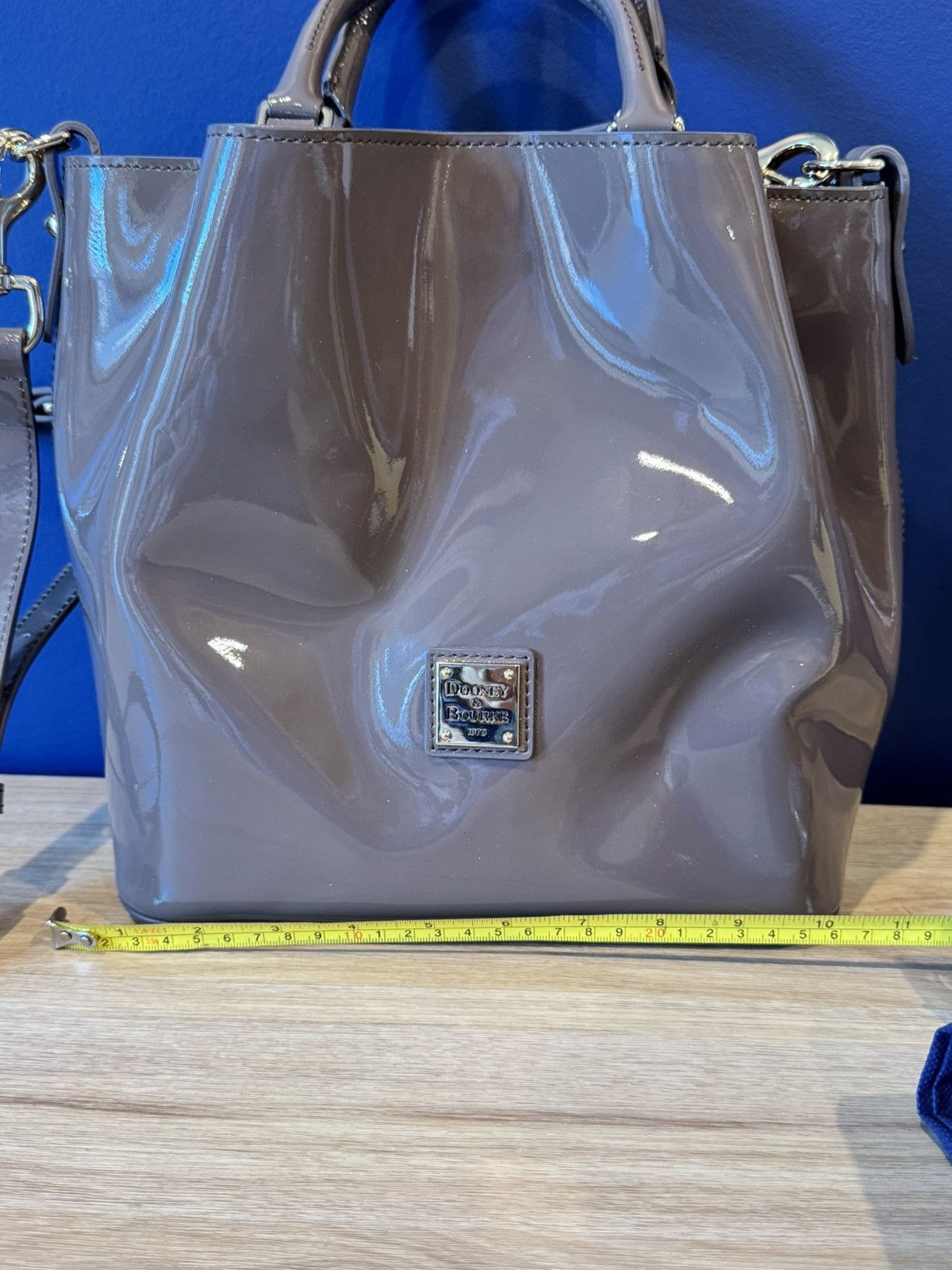 Dooney & Bourke Dooney & Bourke Barlow Satchel Espresso Patent Leather NWT Size ONE SIZE - 12 Thumbnail