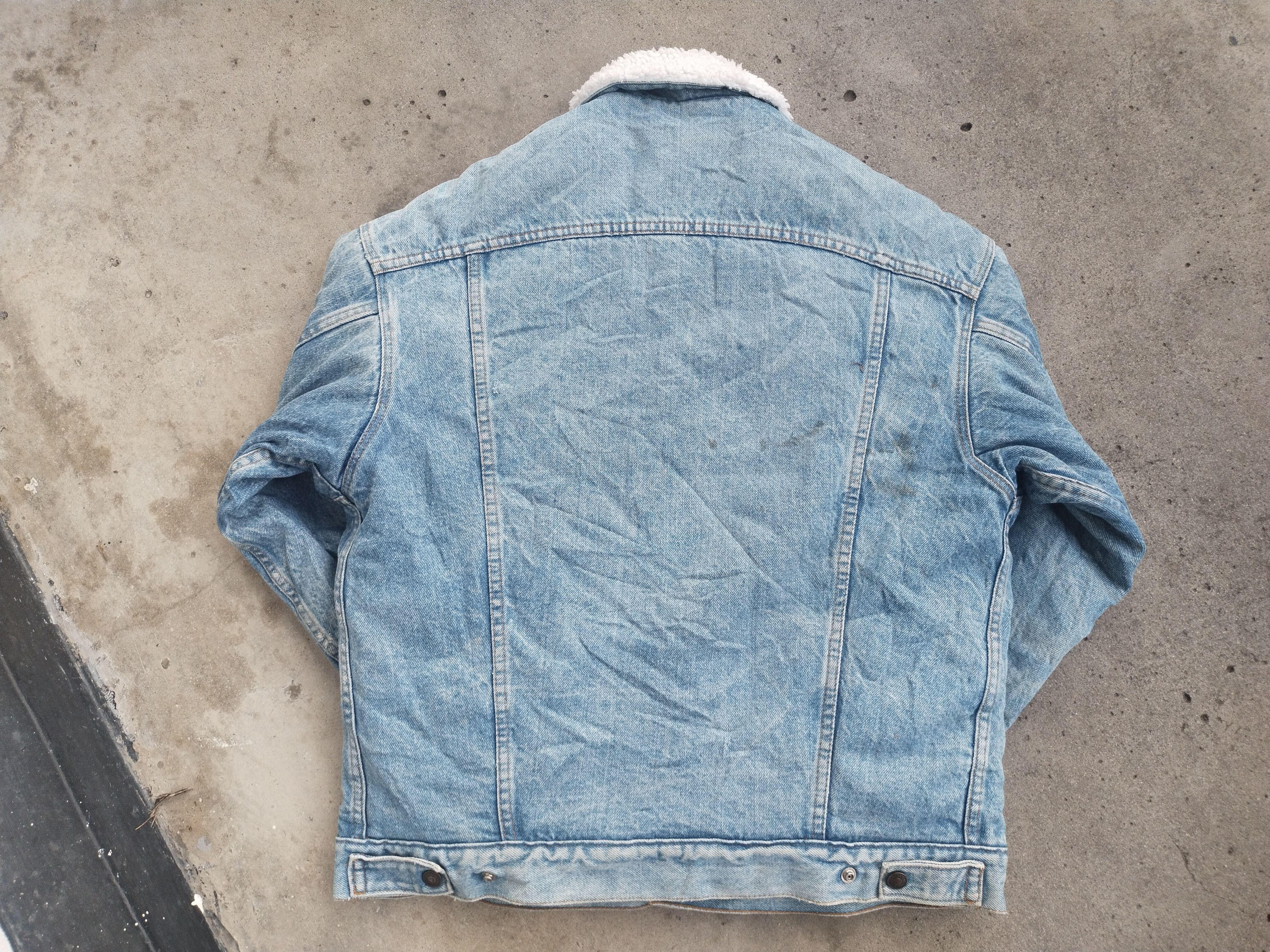 Levi's Vintage Clothing Vintage Levi's Sherpa Lined Denim Trucker Jacket Size US M / EU 48-50 / 2 - 13 Thumbnail