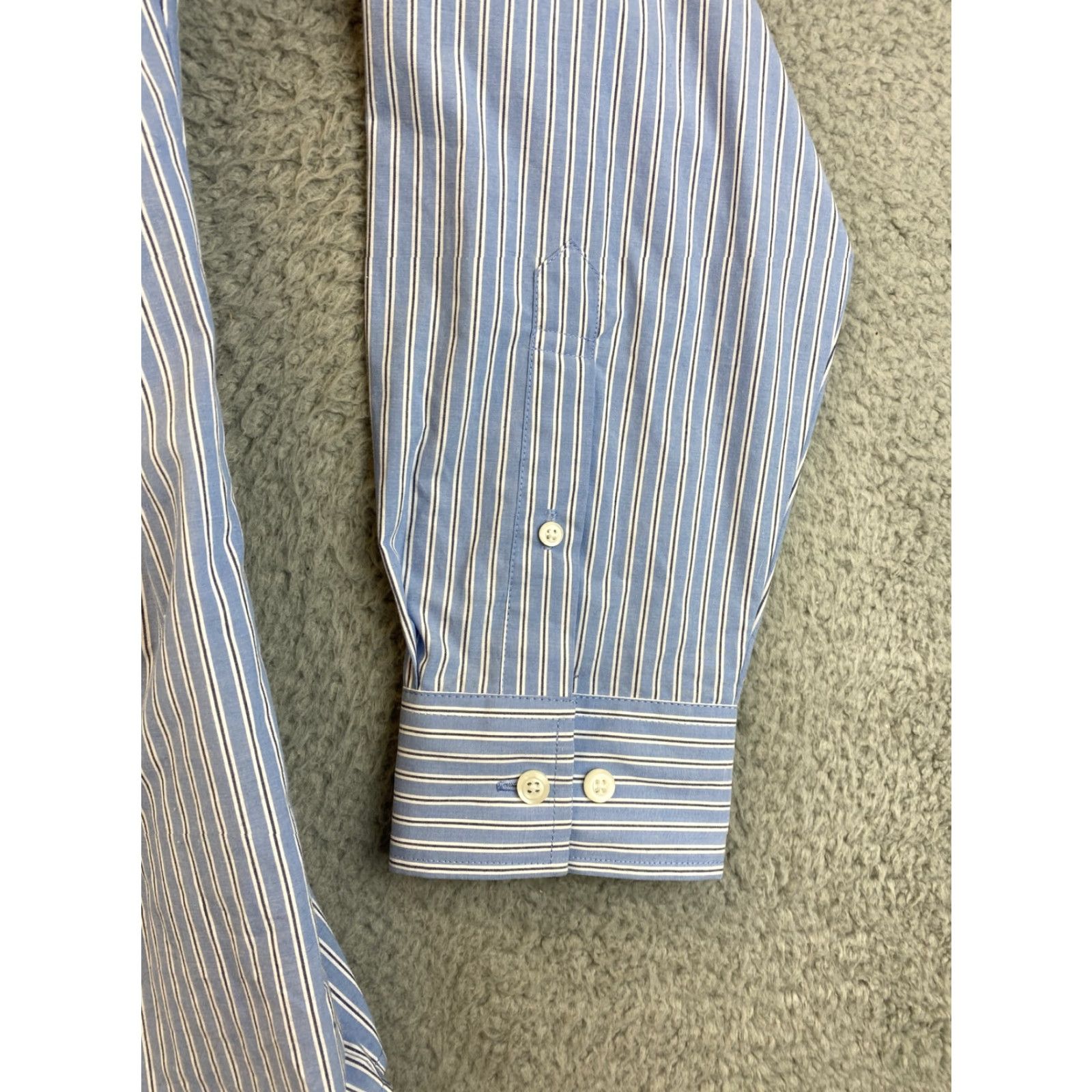 Croft & Barrow VINTAGE Croft & Barrow Men's Dress Shirt Long Sleeve Large Blue Stripes Casual Business Formal 77-25 Size 42R - 3 Thumbnail