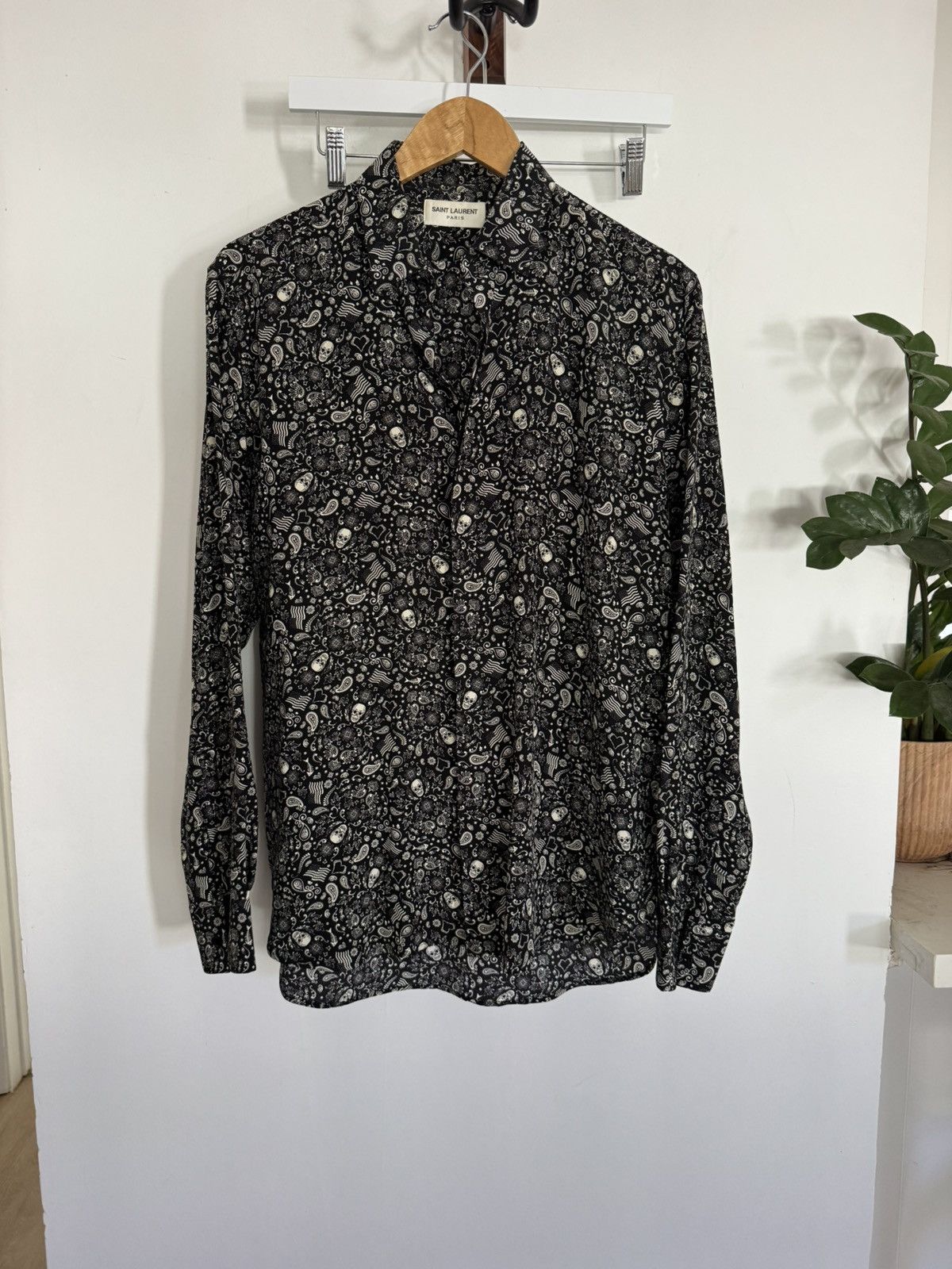 Saint Laurent Paris Silk Skull de crepe Shirt Size US S / EU 44-46 / 1 - 1 Thumbnail