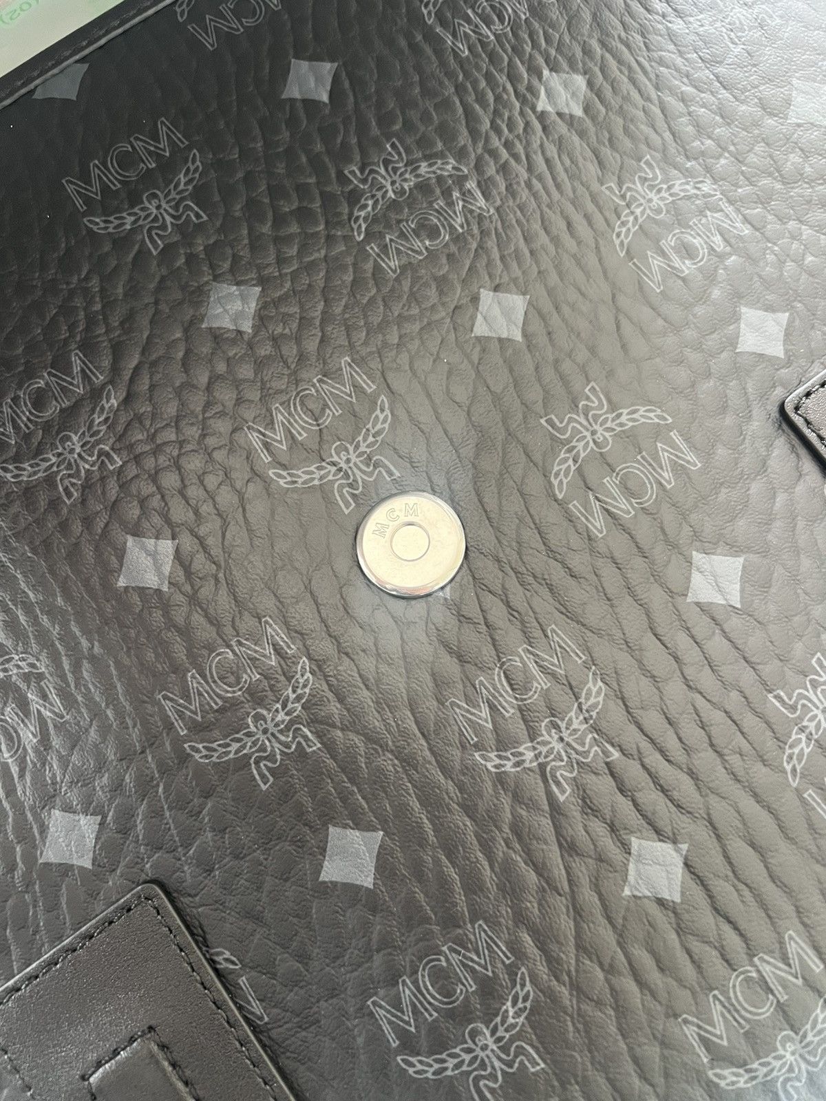 MCM Aren Messenger in Visetos Size ONE SIZE - 13 Thumbnail