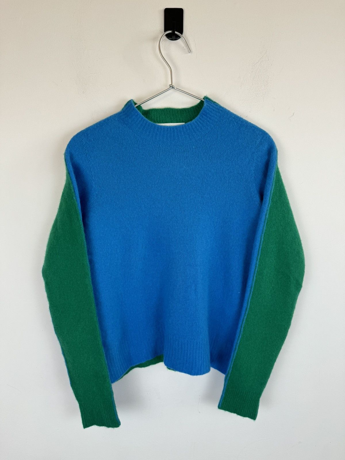 Essentiel Antwerp Essentiel Antwerp Made in Italy 2 Sides Colour Sweater Size S / US 4 / IT 40 - 1 Thumbnail