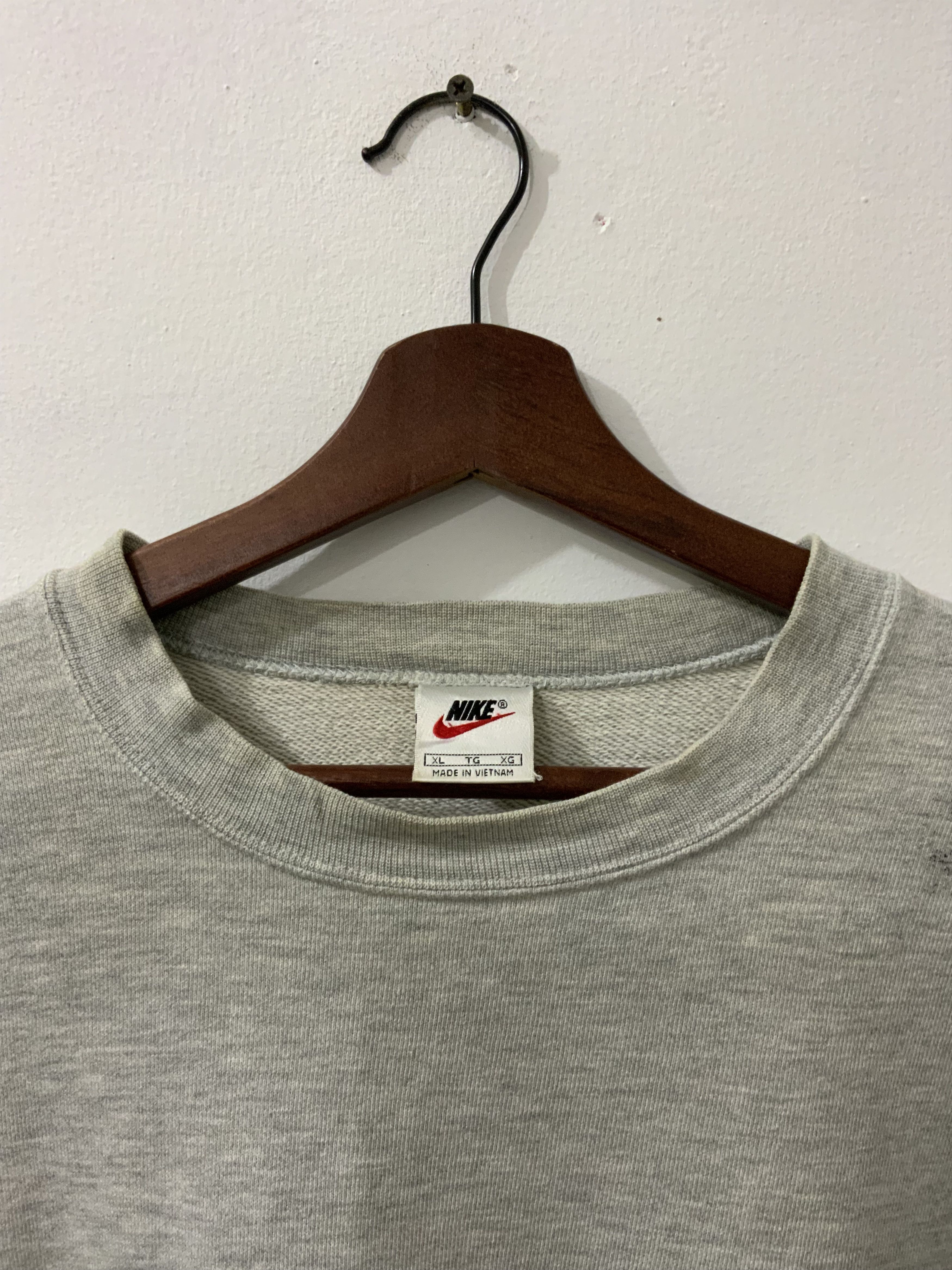 Nike Vintage Nike Swoosh Sweatshirt Size US XL / EU 56 / 4 - 8 Thumbnail