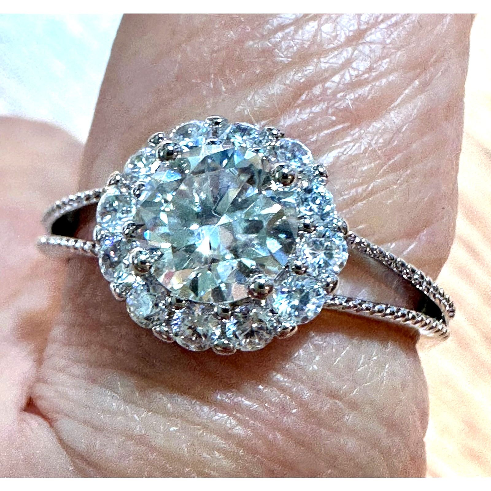 Other 1 ct Moissanite Round Cut Ring with Moissanite Accents 8 Size ONE SIZE - 10 Thumbnail