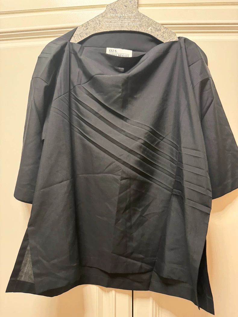 Issey Miyake Issey Miyake Black pleated short-sleeved shirt Size S / US 4 / IT 40 - 2 Thumbnail