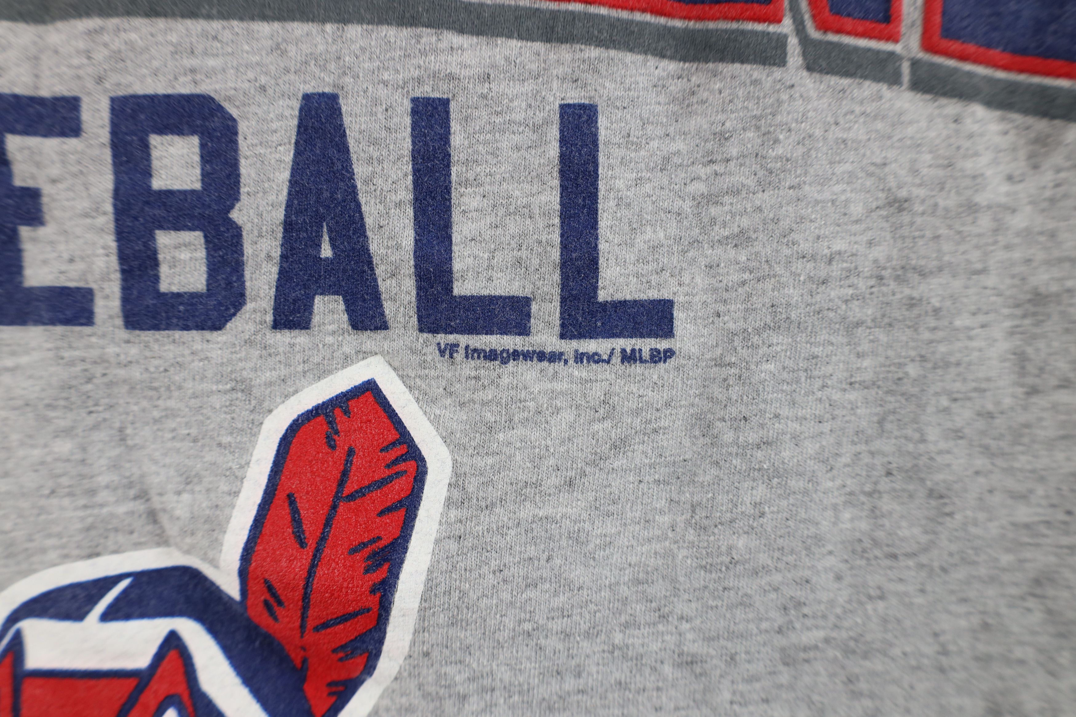 Vintage Vintage Wahoo Cleveland Indians Baseball Muscle T-Shirt Size US XL / EU 56 / 4 - 5 Thumbnail
