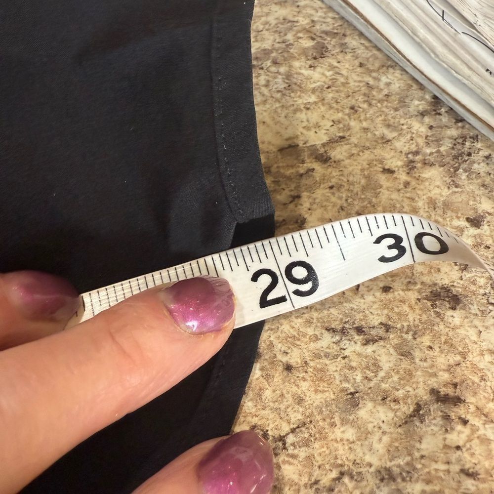 Other Amazon high-performance gym shorts high waisted workout Size 28" / US 6 / IT 42 - 8 Thumbnail