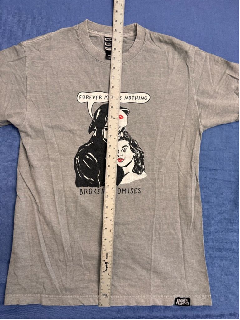 Broken Promises Co. Men's Broken Promises Graphic T-Shirt Medium Gray Size US M / EU 48-50 / 2 - 4 Thumbnail