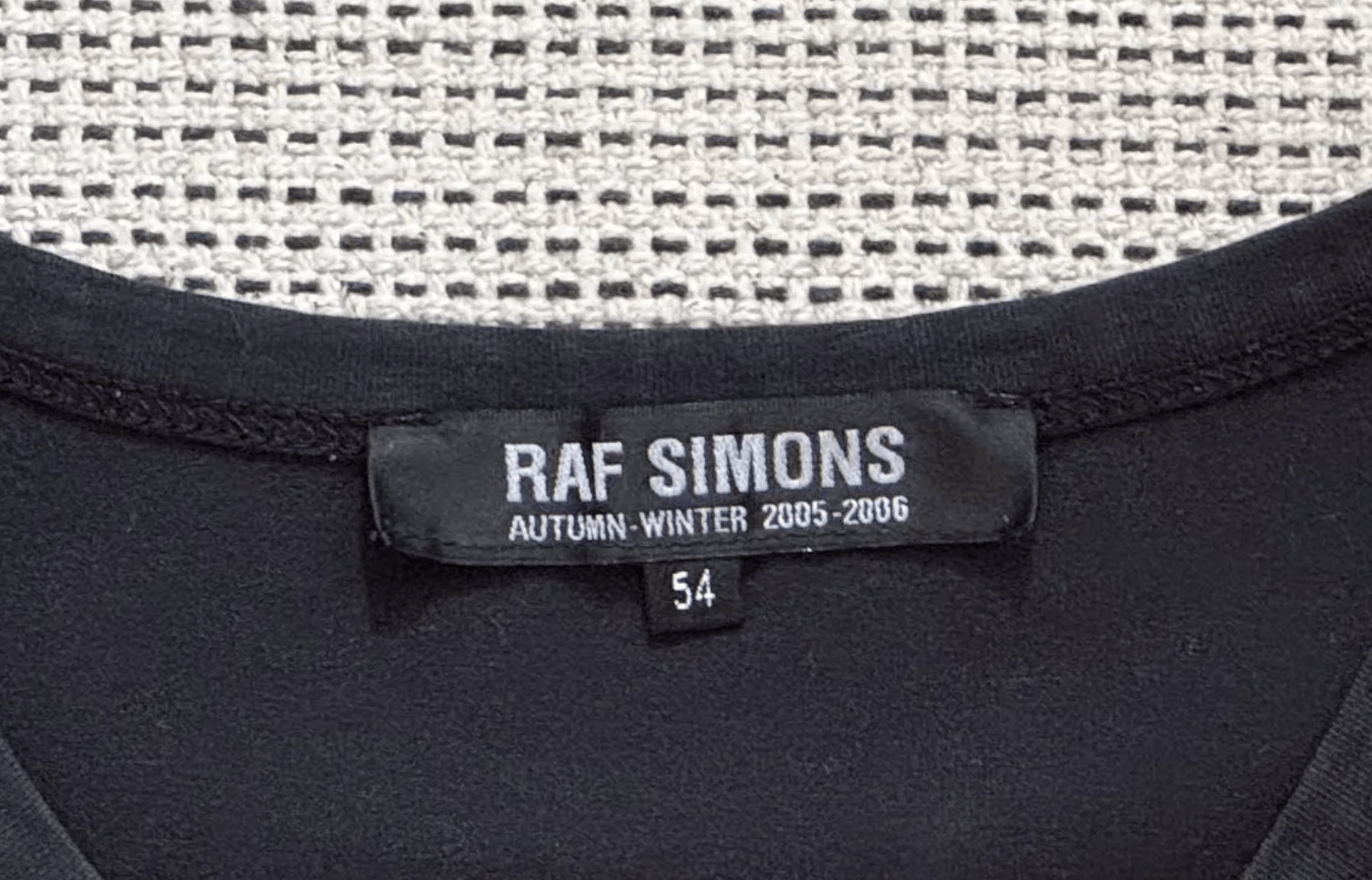 Raf Simons Archive Autumn Winter 2005-2006 MMXXII T-shirt (Medium) Size US L / EU 52-54 / 3 - 4 Thumbnail