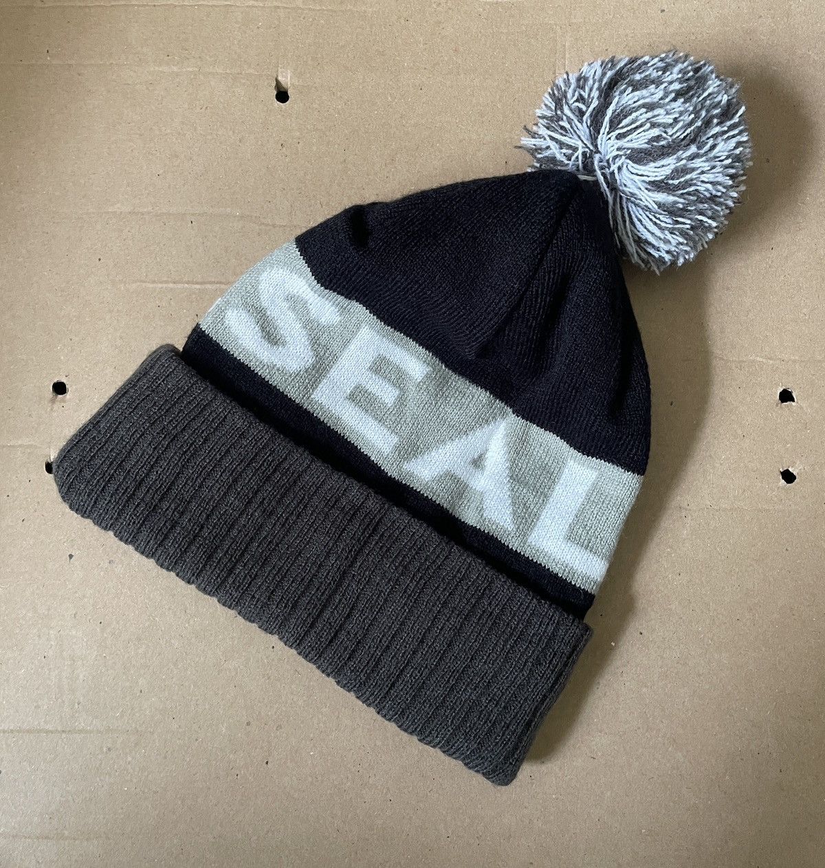 Other SealSkinz Water Repellent Bobble Hat Size ONE SIZE - 5 Thumbnail