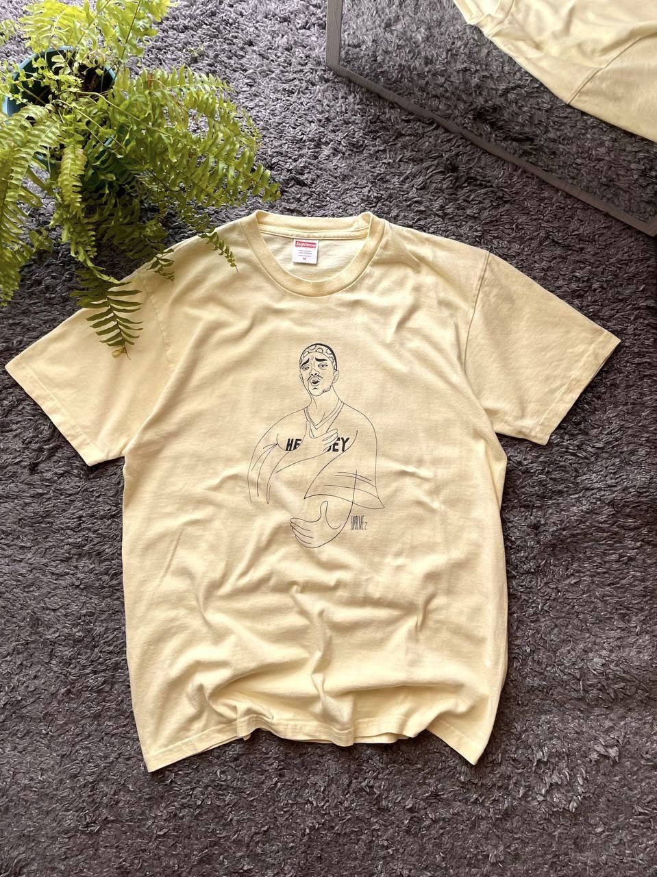 Supreme T-Shirt Streetwear Designer Big Logo Rare Y2k