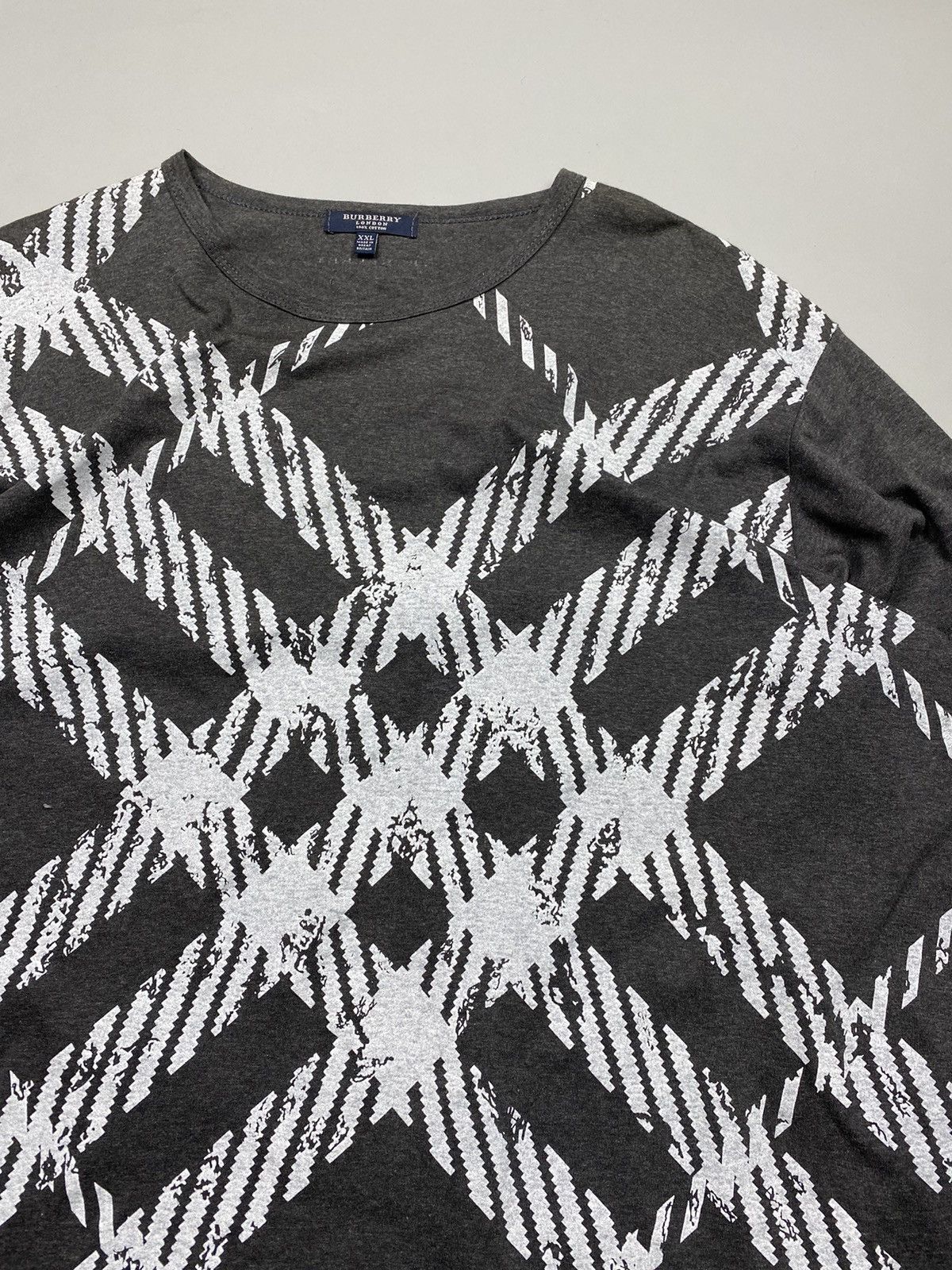 Burberry Burberry gray printed check longsleeve size XXL Size US XL / EU 56 / 4 - 6 Thumbnail