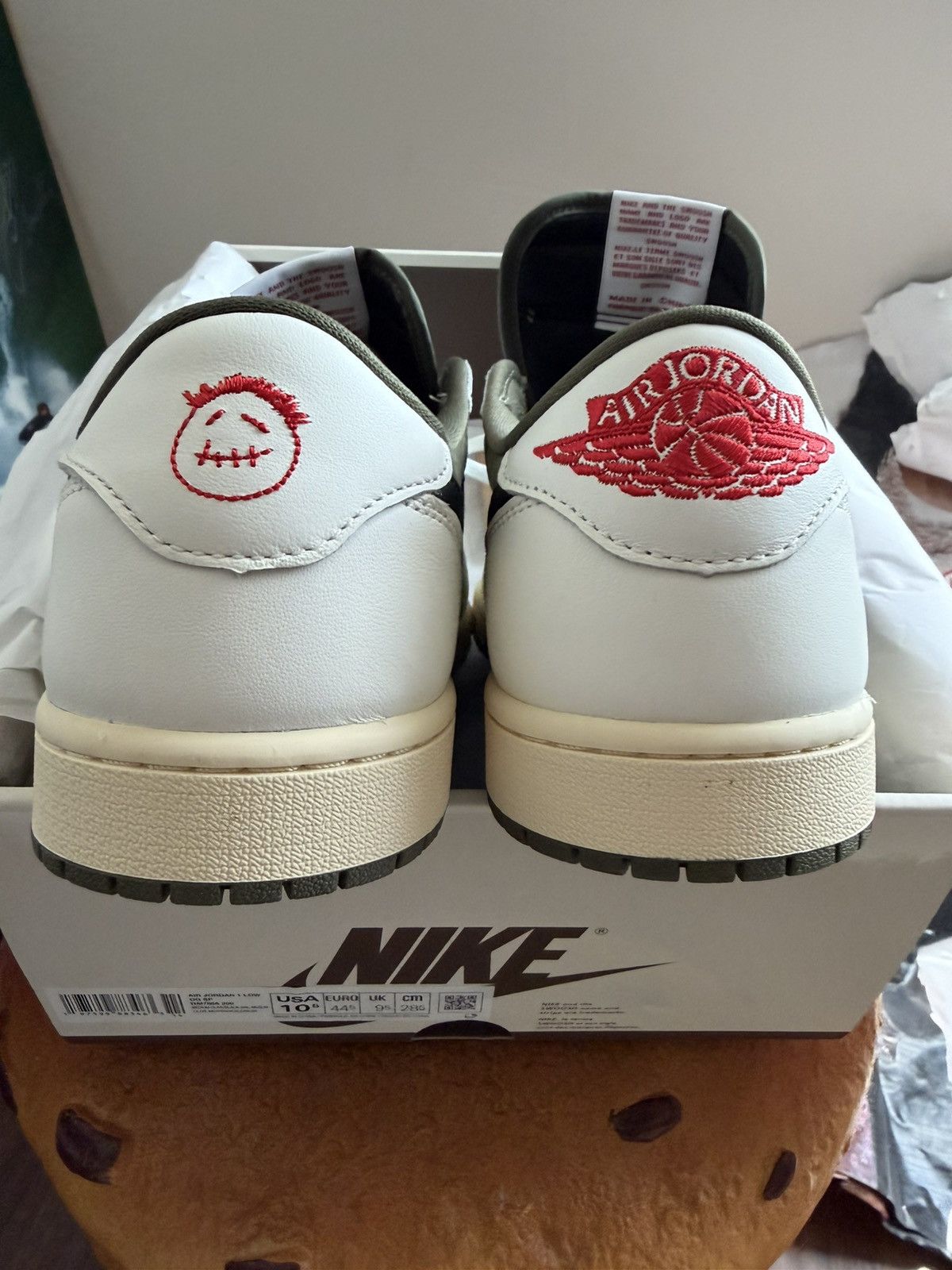 Travis Scott Jordan 1 Retro Low OG Travis Scott Medium Olive Sz 10 DS Size US 10 / EU 43 - 7 Thumbnail
