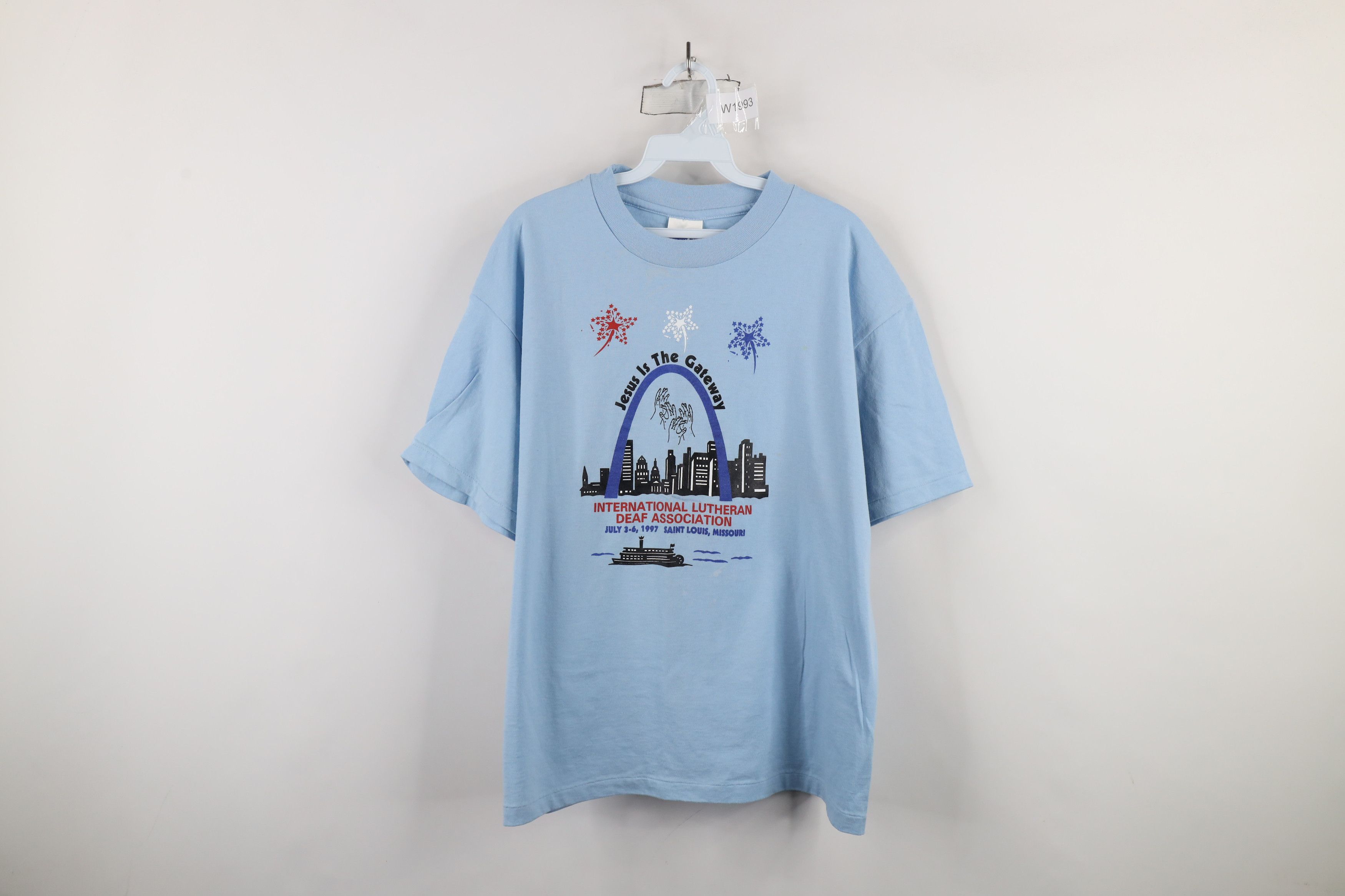 Vintage Vintage 90s Jesus Is the Gateway Lutheran T-Shirt Blue Size US L / EU 52-54 / 3 - 1 Thumbnail