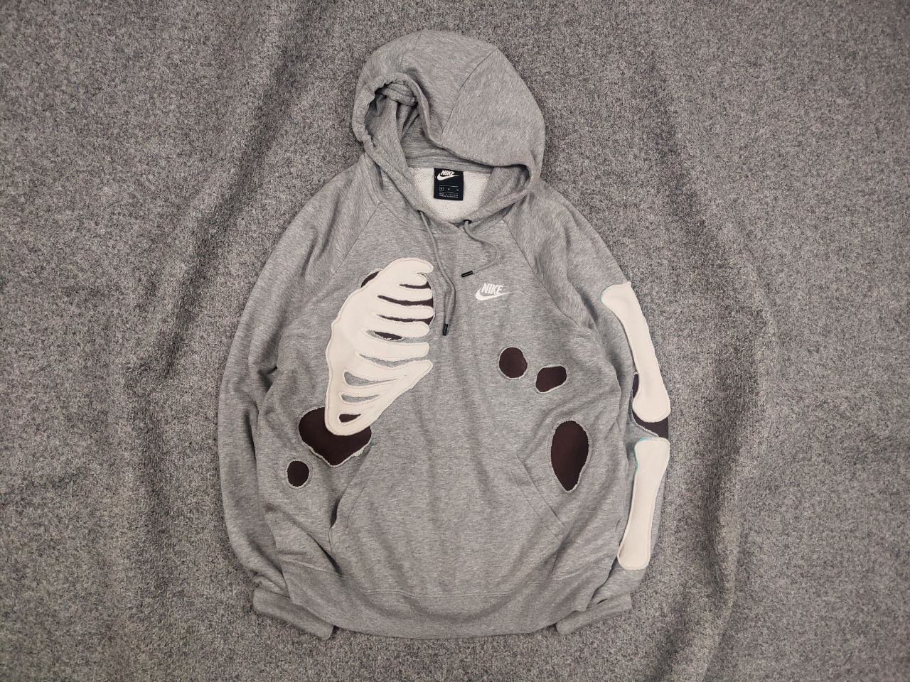 Nike Rare nike skeleton Logo vintage reworked Hoodie Y2K Style Size US S / EU 44-46 / 1 - 1 Thumbnail