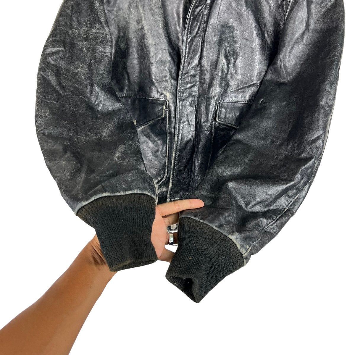 Schott 💥 1970s SCHOTT TYPE A-2 TOPGUN BLACK LEATHER JACKET Size US L / EU 52-54 / 3 - 9 Thumbnail