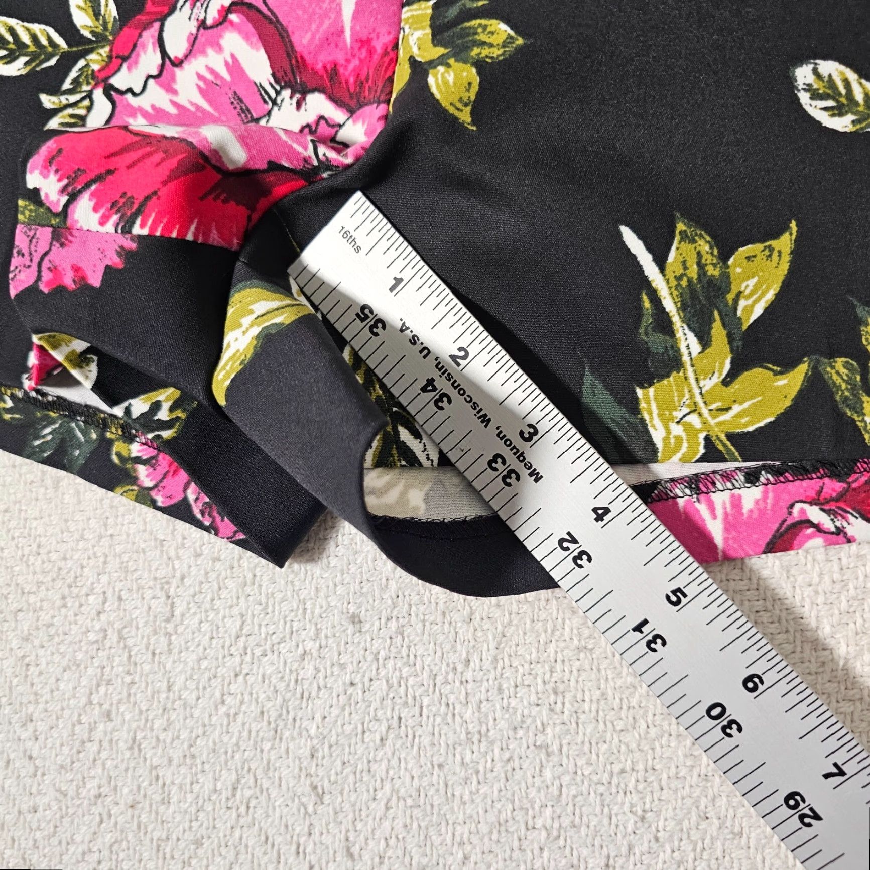 Express Express Black Floral Mid Rise Shorts Size 10 Women's Cuffed Chino Size 32" / US 10 / IT 46 - 7 Thumbnail