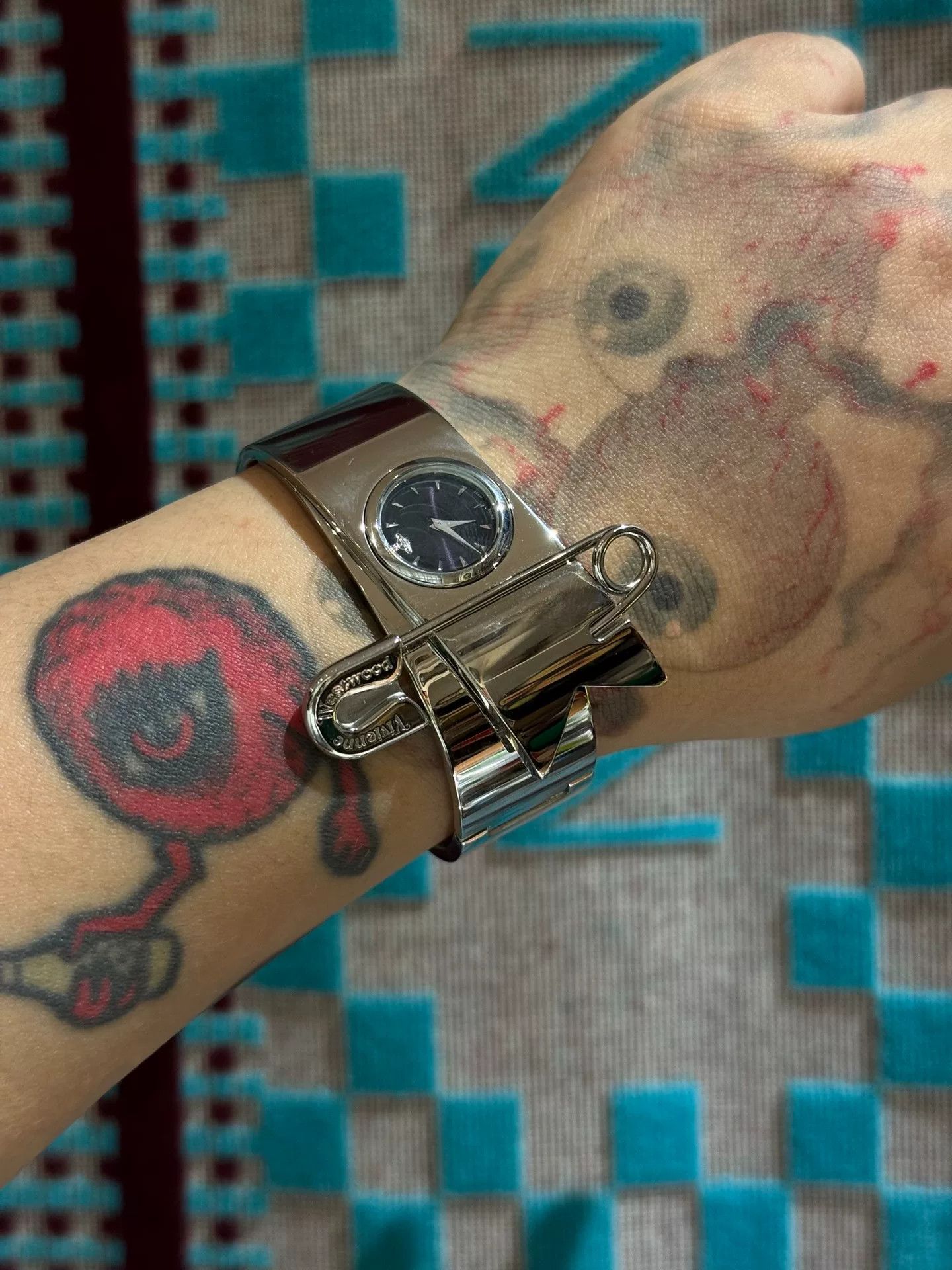 Vivienne Westwood Vivienne Westwood Brooch Bracelet Watch Size ONE SIZE - 1 Thumbnail