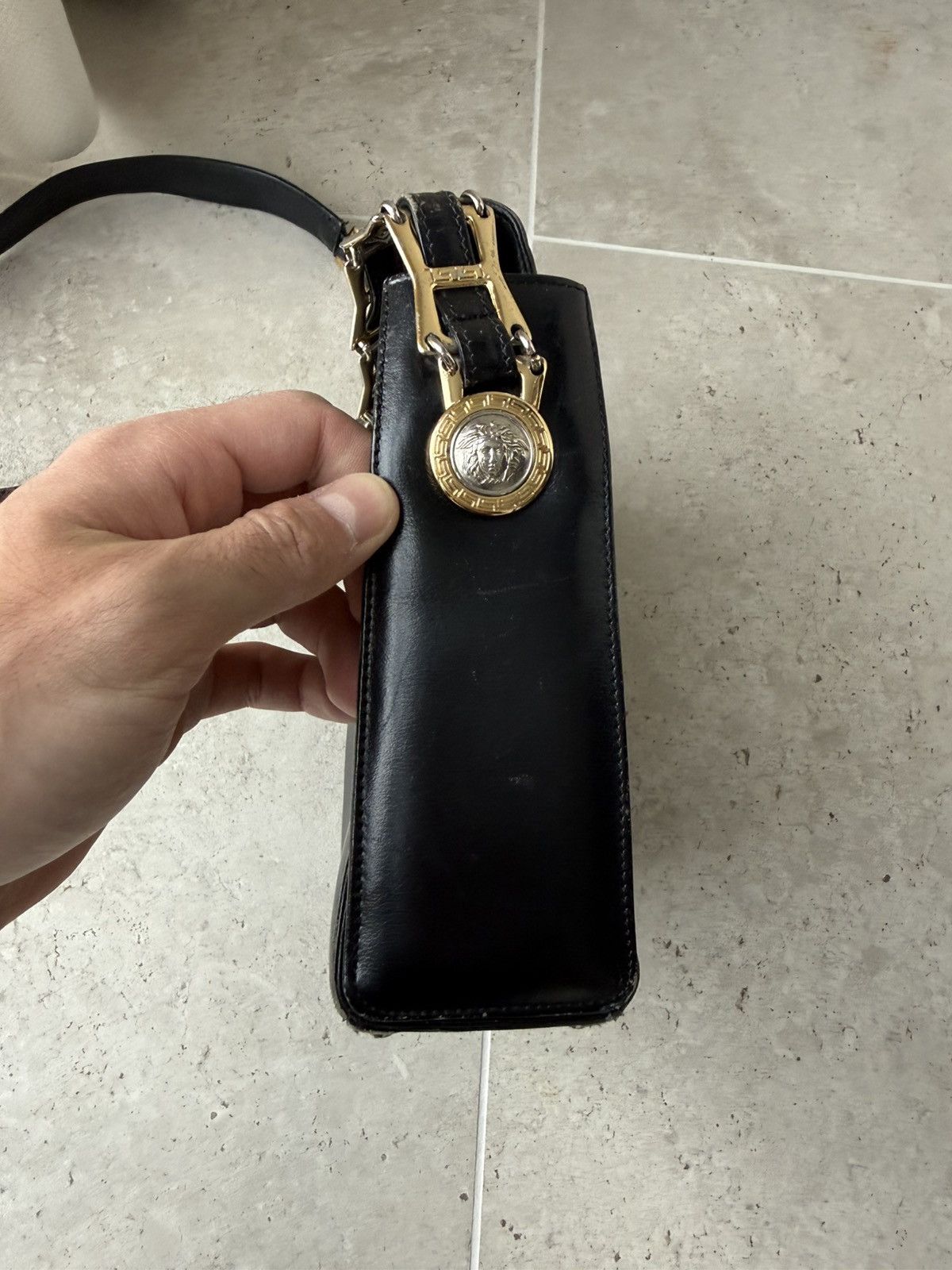 Versace Vintage Versace Black Leather Gold Shoulder Bag Size ONE SIZE - 4 Thumbnail