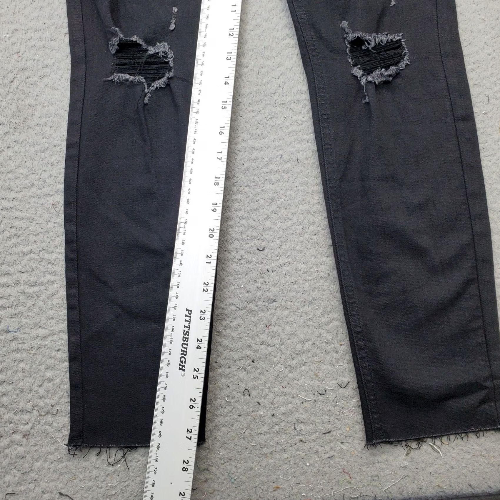 Vintage Celebrity Pink The Spice Skinny Jeans Womens 5/27 Black Denim Slim Distressed" Size 27" / US 4 / IT 40 - 4 Thumbnail
