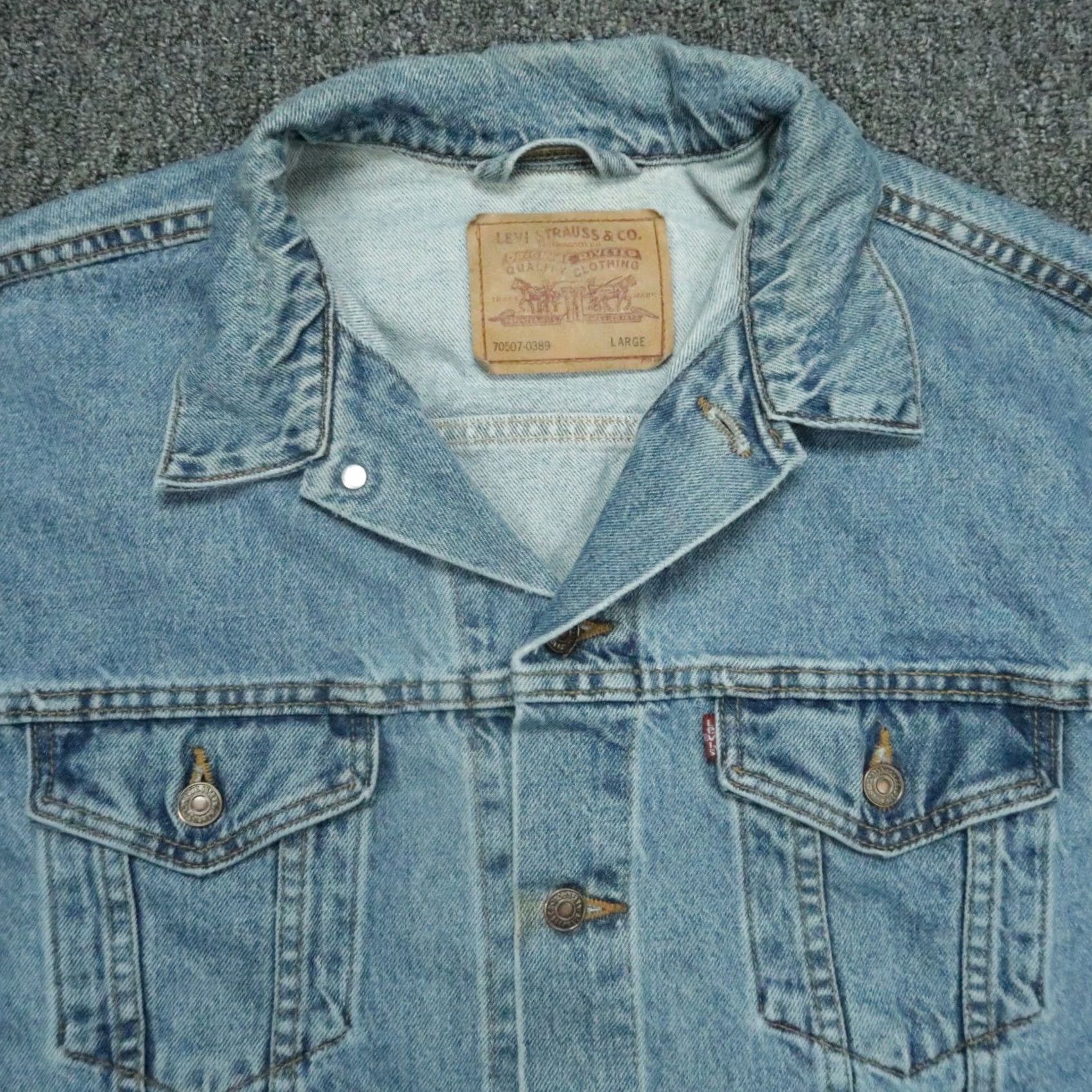 Levi's VINTAGE Levi's Jacket Mens Large Blue Denim Trucker Button Light Wash USA 90s Size US L / EU 52-54 / 3 - 2 Thumbnail