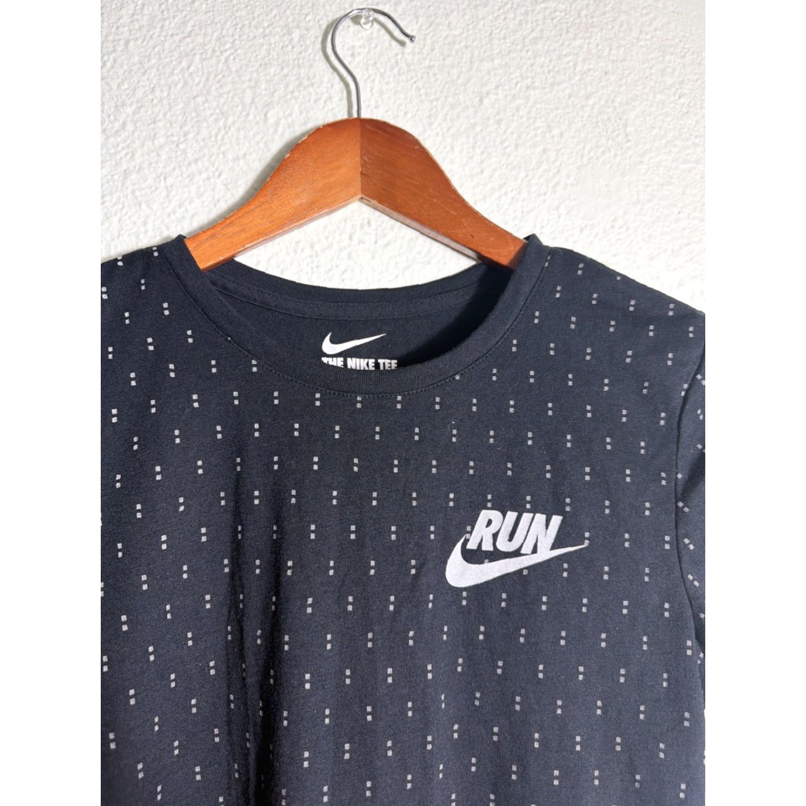 Nike NIKE Women's Running Training T-Shirt Black Small Digi Dot Reflective Shirt Size S / US 4 / IT 40 - 3 Thumbnail