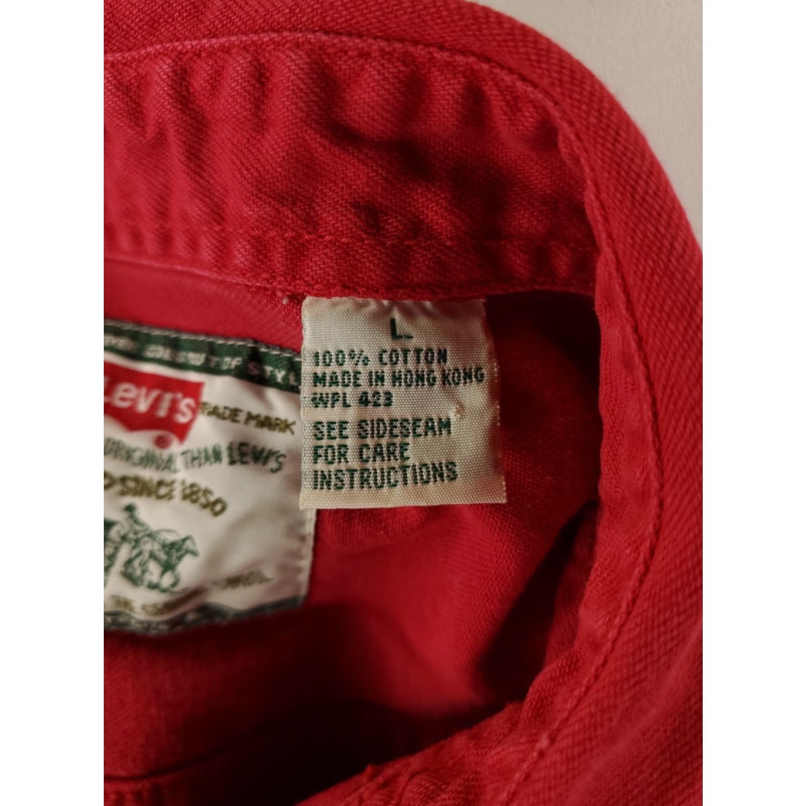 Levi's Vintage Levi's 90s Red Denim Button-Up Shirt XL User: Vintage Levi's 90s Red Denim Button-Up Shirt XL Size US XL / EU 56 / 4 - 3 Thumbnail