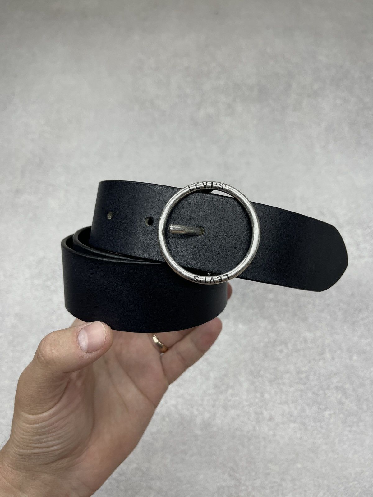 Levi's Women Levis Leather Belt Black Made in Italy Size ONE SIZE - 1 Thumbnail