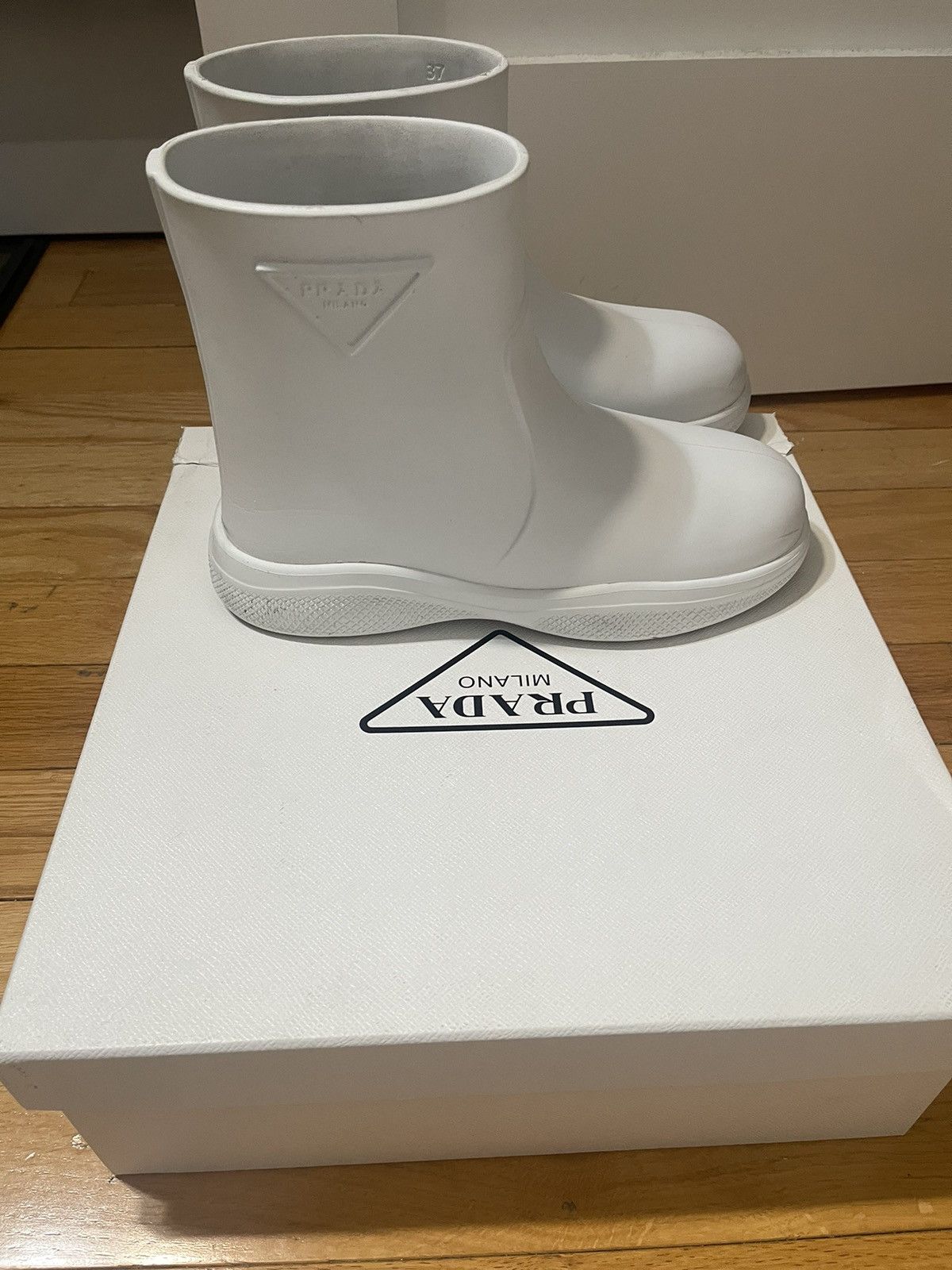 靴 PRADA / Rain boots Prada , Triangle Stamp Logo Rain Boots in Black BNWB 36 | eBay