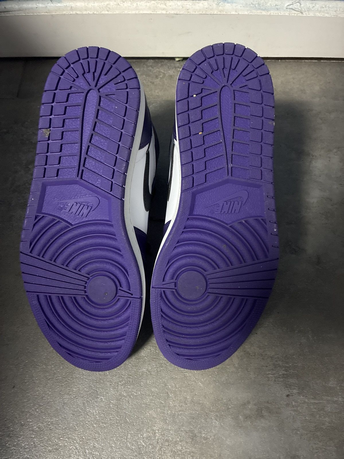 Jordan Brand Jordan 1 Court Purple Retro High Size US 9 / EU 42 - 5 Thumbnail