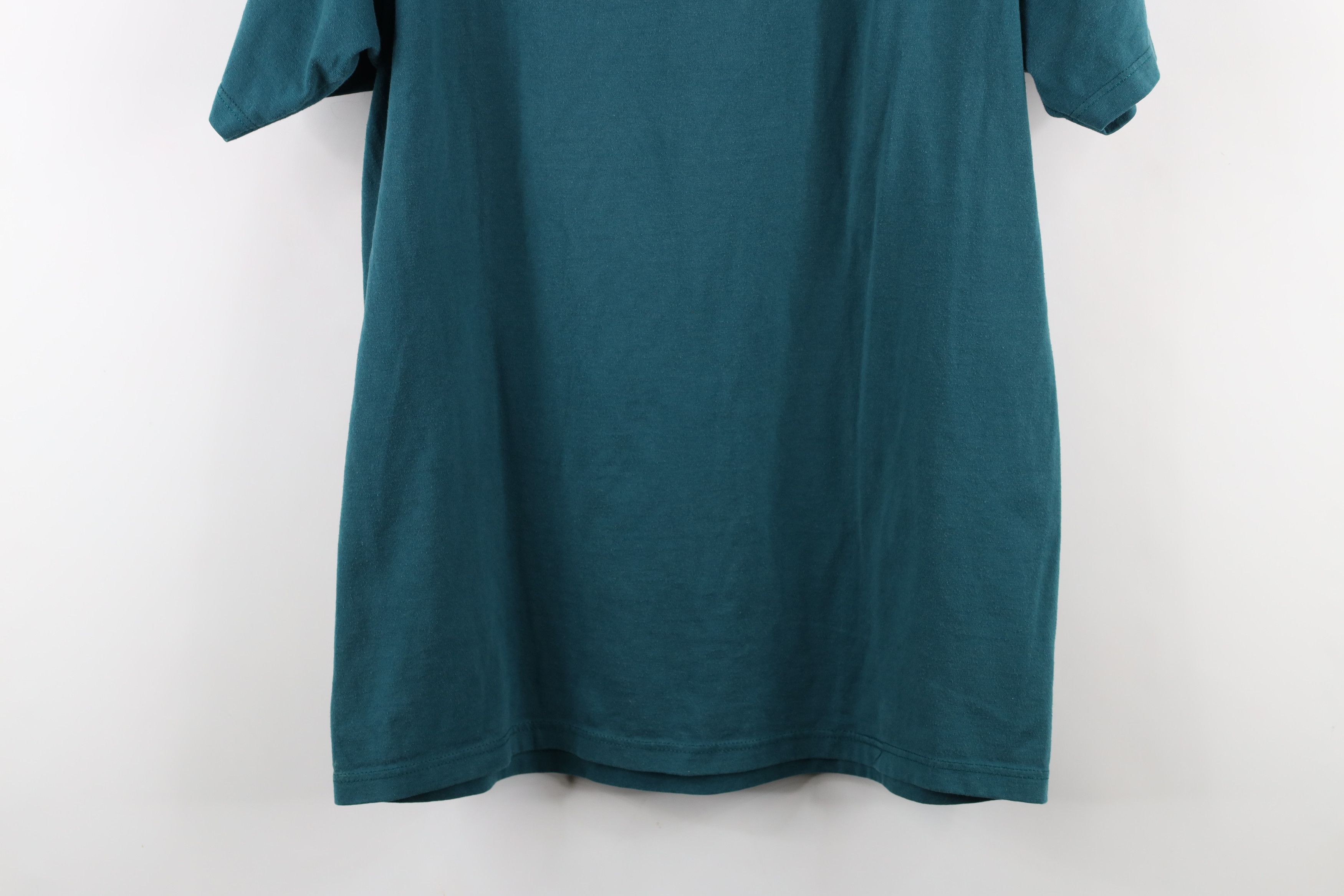 Vintage Vintage 90s Bay View Yacht Club Toledo Anchor T-Shirt USA Size US L / EU 52-54 / 3 - 11 Thumbnail