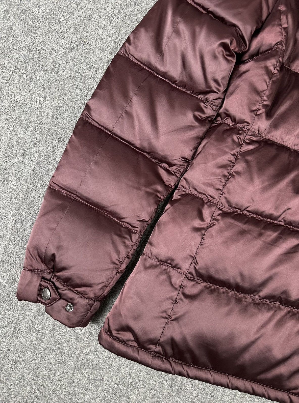 Prada Prada - 09 Down Zip-Up Nylon Hooded Jacket Fox Fur - Maroon Size M / US 6-8 / IT 42-44 - 10 Thumbnail