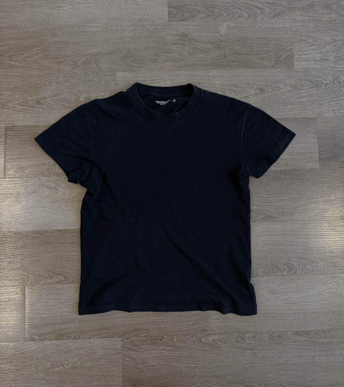 Abercrombie & Fitch Black Crop Tee Size US S / EU 44-46 / 1 - 1 Thumbnail