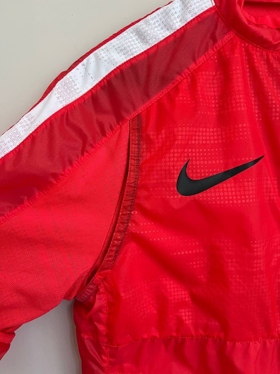 Nike NIKE TRAINING JACKET GPX LIGHTWEIGHT WOVEN DARING Size S / US 4 / IT 40 - 4 Thumbnail