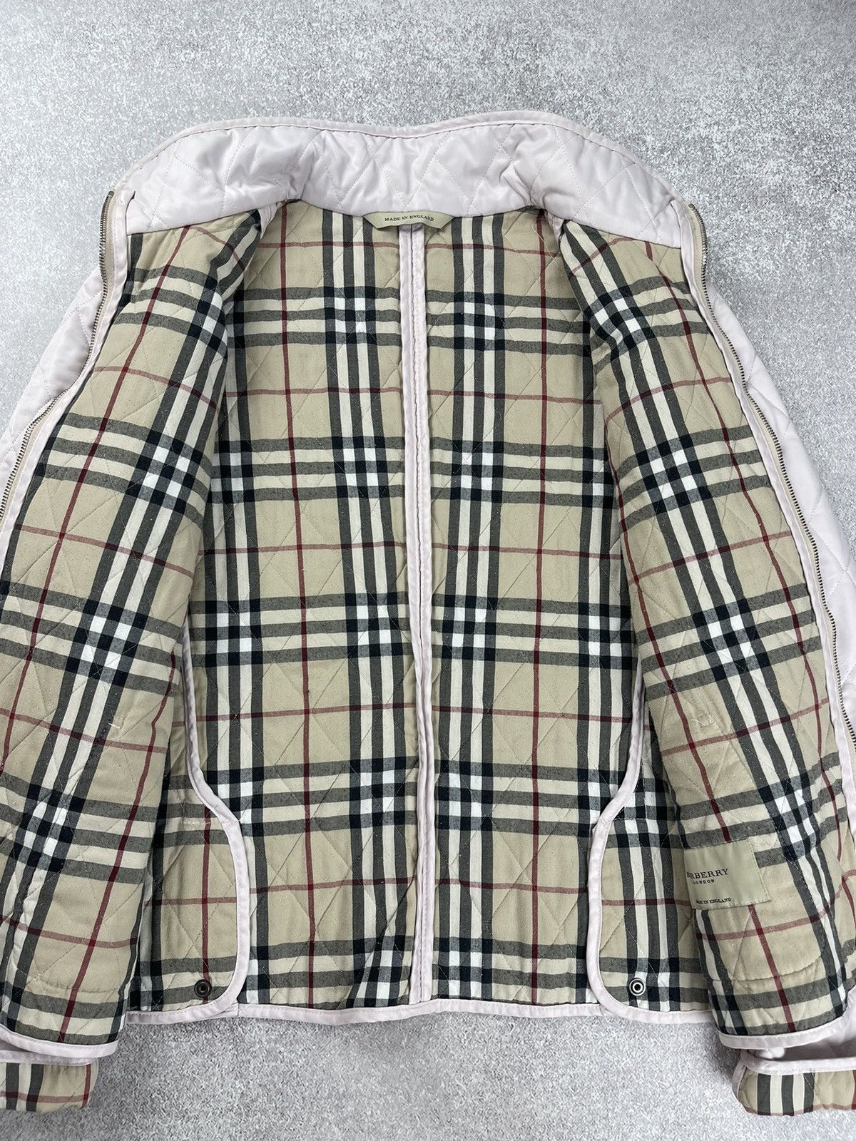Burberry Vintage Burberry Quilted Zip Jacket Women’s Light Pink Size L / US 10 / IT 46 - 8 Thumbnail