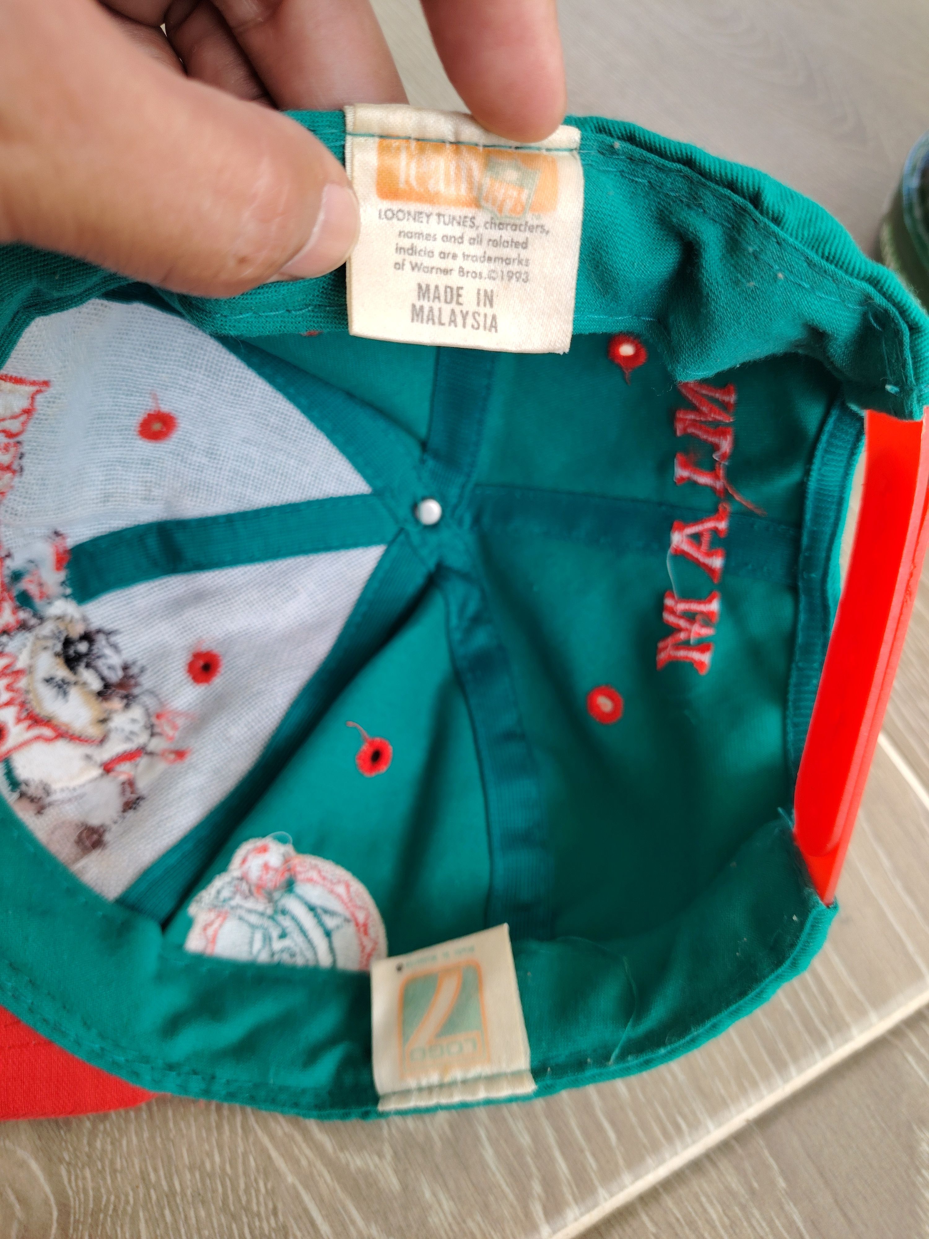 Logo 7 × NFL × Warner Bros Vintage 1993 Miami Dolphins Looney Tunes Logo 7 Hat NFL Size ONE SIZE - 5 Thumbnail
