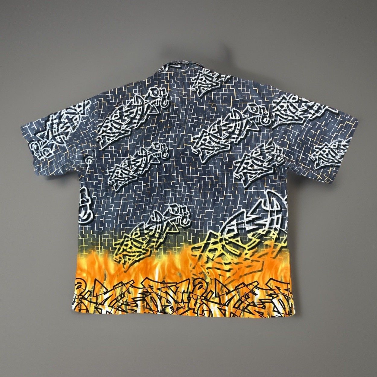 Vintage Y2K No Boundaries Button Shirt Men’s XL Graffiti Flame Size US XL / EU 56 / 4 - 2 Thumbnail