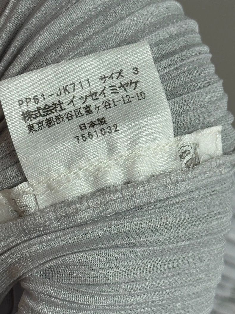 Issey Miyake Issey Miyake size:3 Grey vintage aircraft fabric pleated v Size S / US 4 / IT 40 - 3 Thumbnail